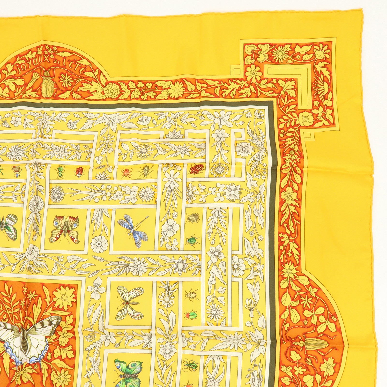 HERMES Carre 90 Silk 100% Joyaux de lete Scarf Yellow Red