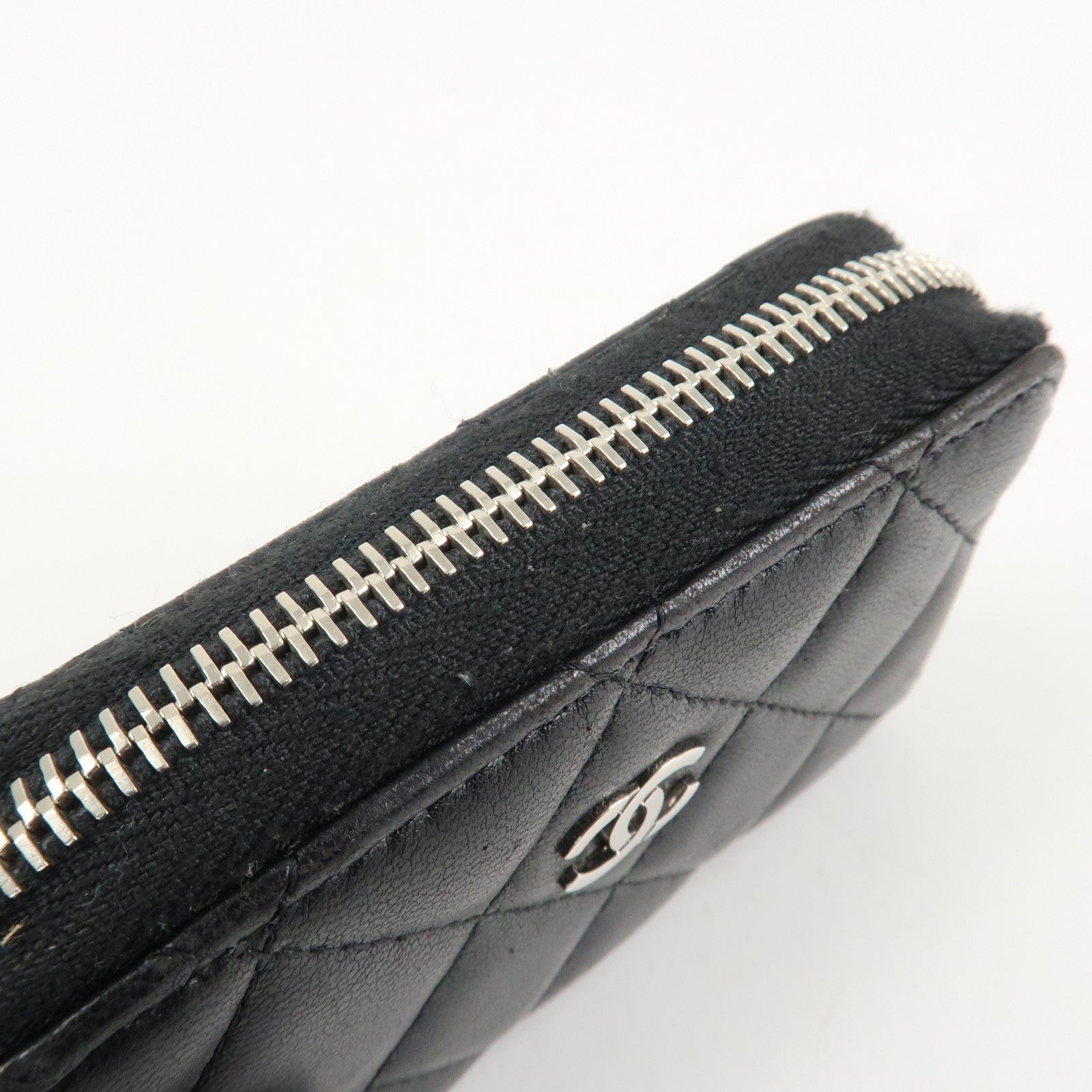CHANEL Matelasse Lamb Skin Classic Zippy Coin Case Black AP0216 Used