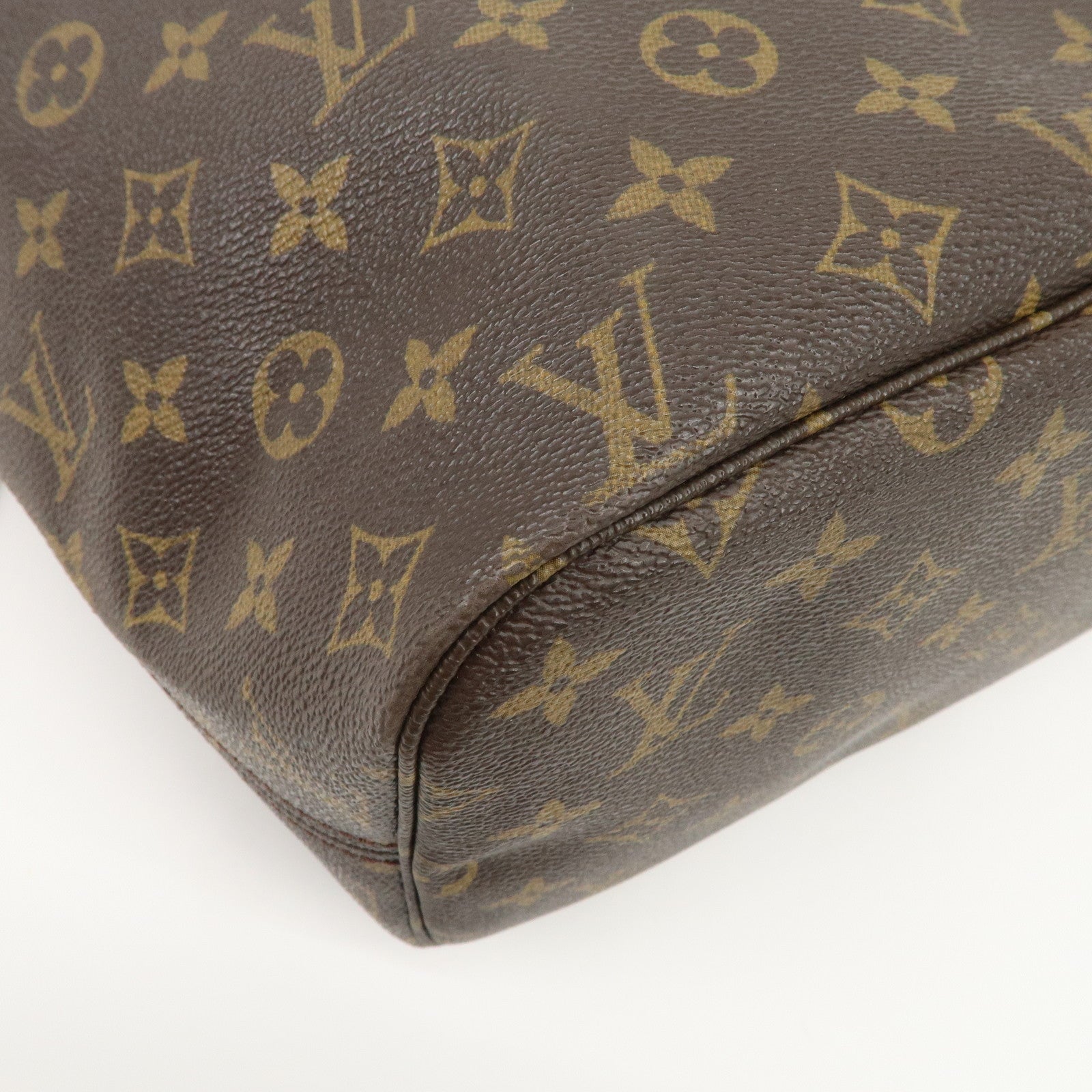 Louis Vuitton Monogram Neverfull MM Tote Bag Brown M40156