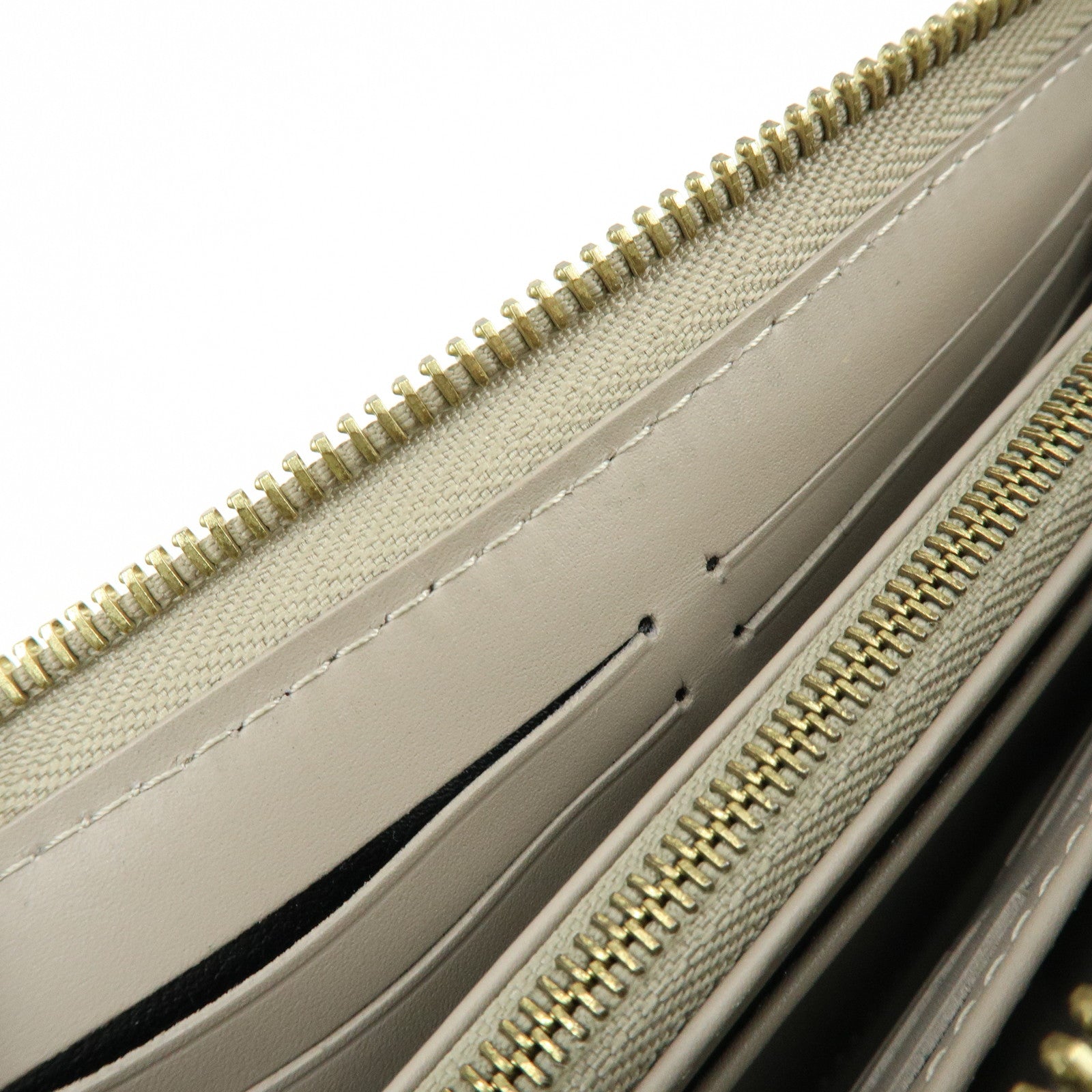 Louis Vuitton Suhali Leather Zippy Long Wallet Vérone M93028