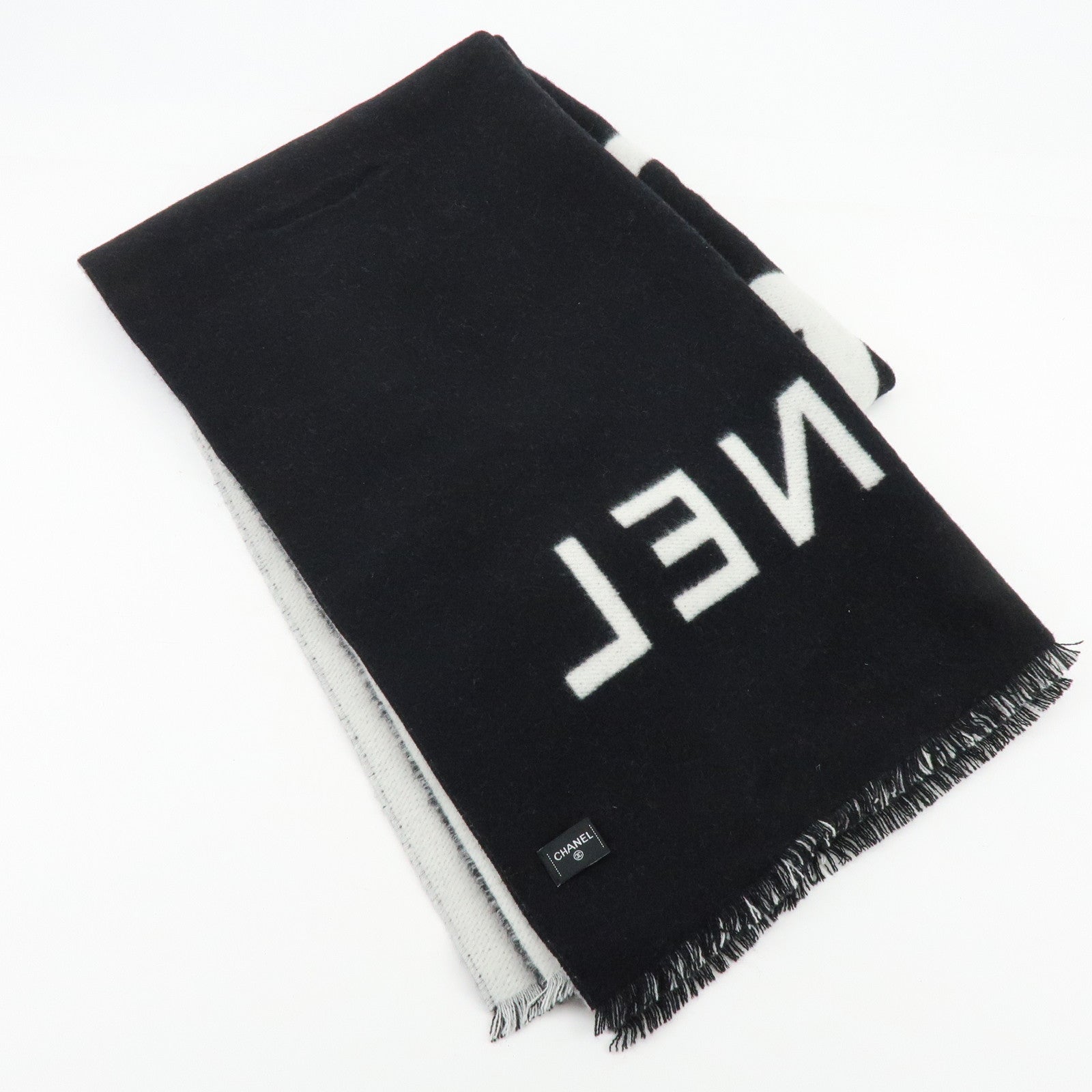 CHANEL Logo COCO Mark Cashmere 100% Scarf Shawl White Black