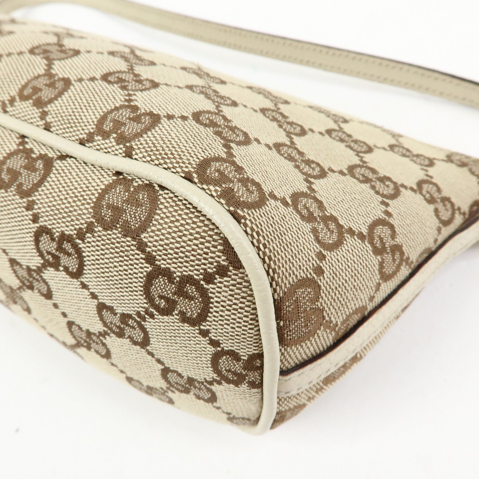 GUCCI Boat Bag GG Canvas Leather Accessory Pouch Beige White 07198