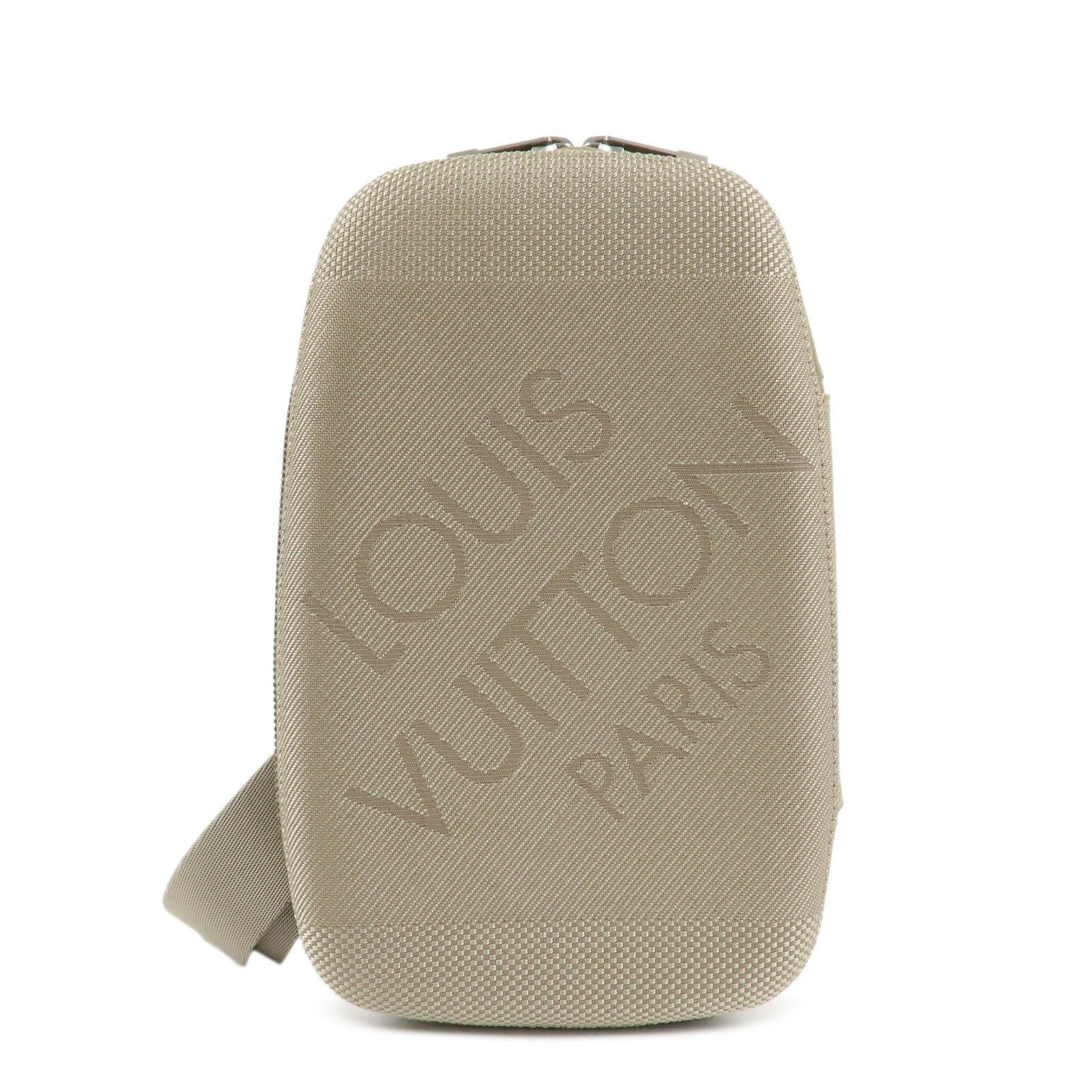 Louis Vuitton Damier Geant Mage Body Bag Silver HDW Terre M93500 Used