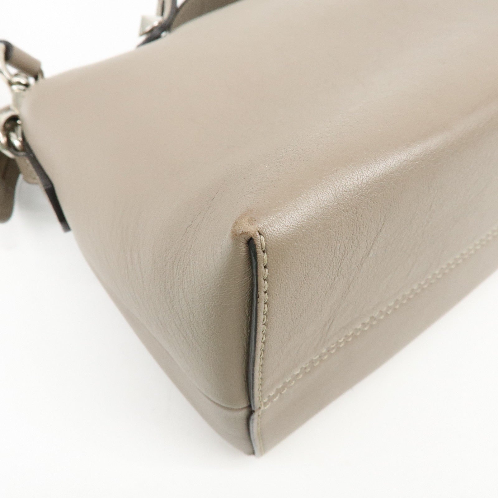 FENDI BY THE WAY Medium Leather 2Way Hand Bag Greige 8BL124