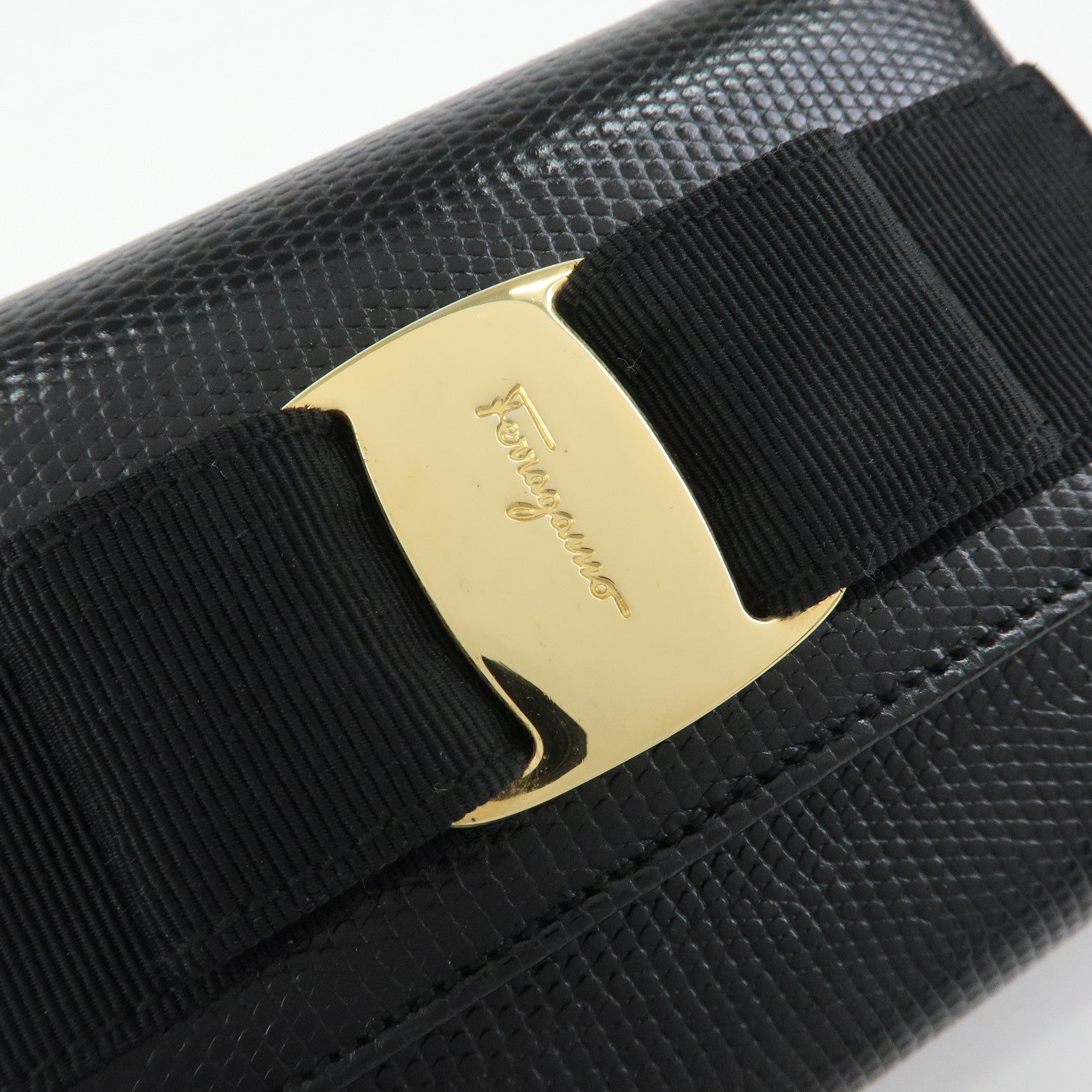 Ferragamo Vara Ribbon Embossed Leather 3Way Bag Chain Shoulder Bag