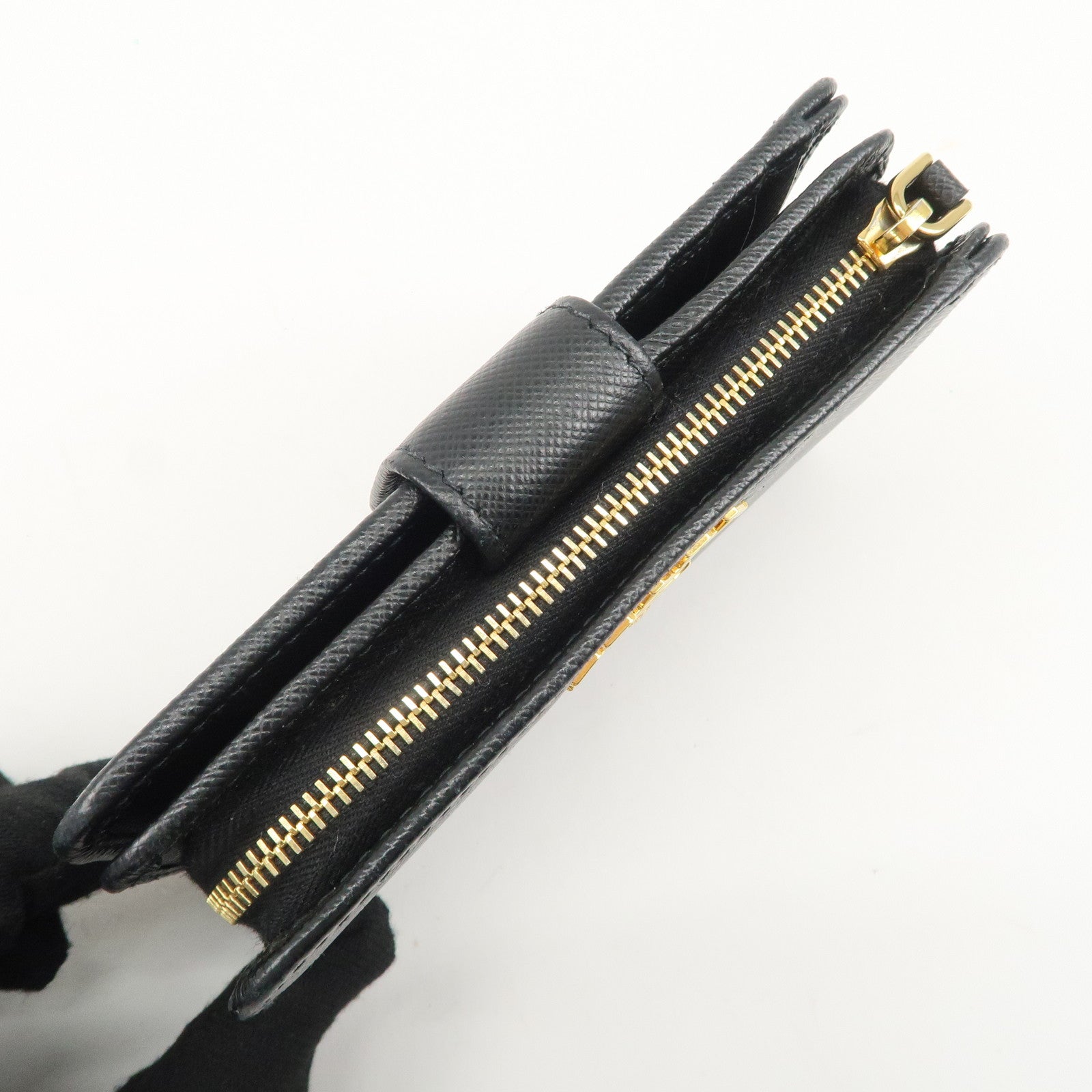 PRADA Saffiano Leather Bi-Fold Wallet Purse Black 1ML225 Used