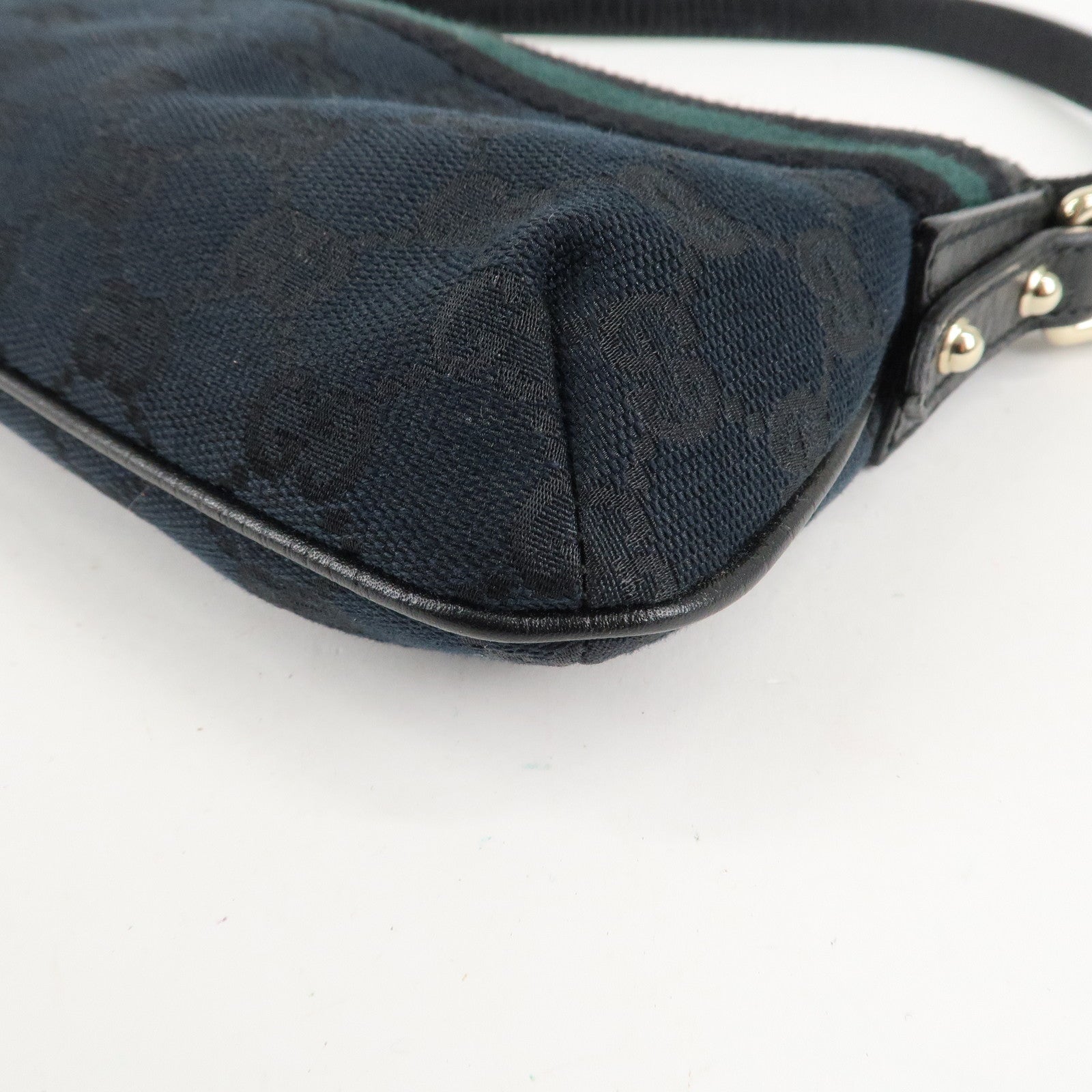 GUCCI Sherry GG Canvas Leather Shoulder Bag Black 145970 Used