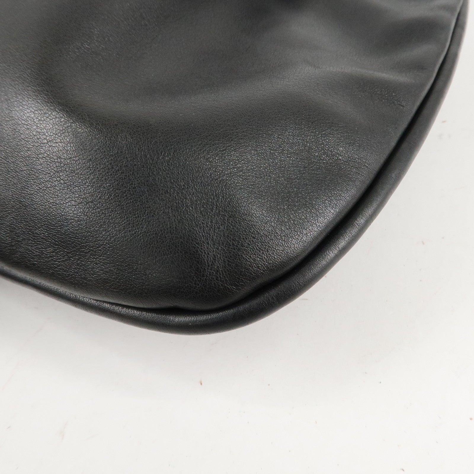 GUCCI Leather Shoulder Bag Drawstring Bag Black Silver 001.4034 Used