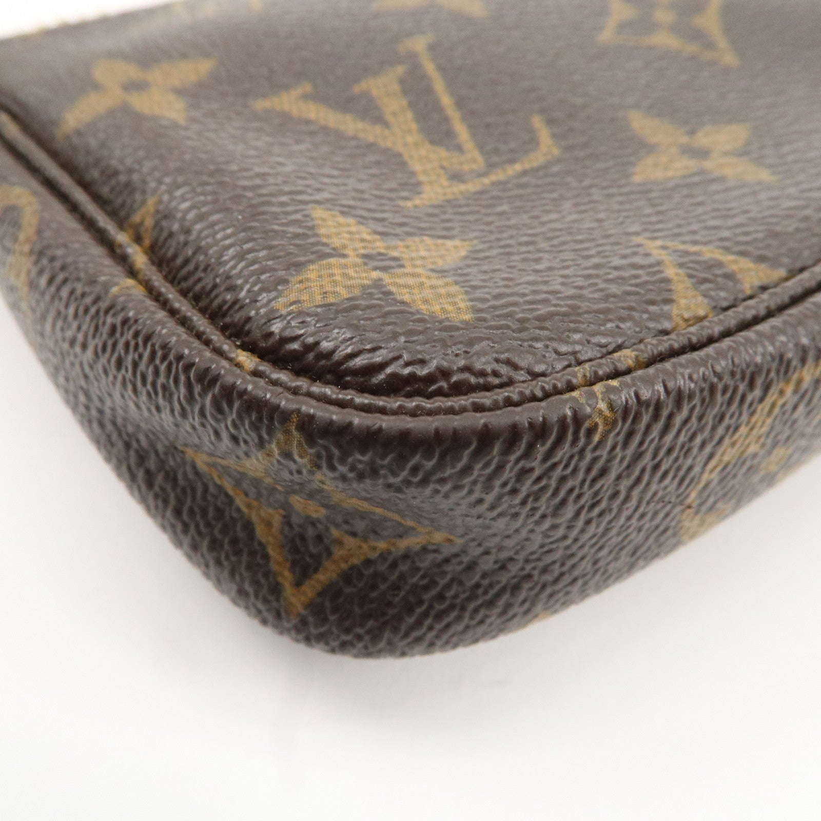 Louis Vuitton Monogram Mini Pochette Accessoires Pouch M58009 Used