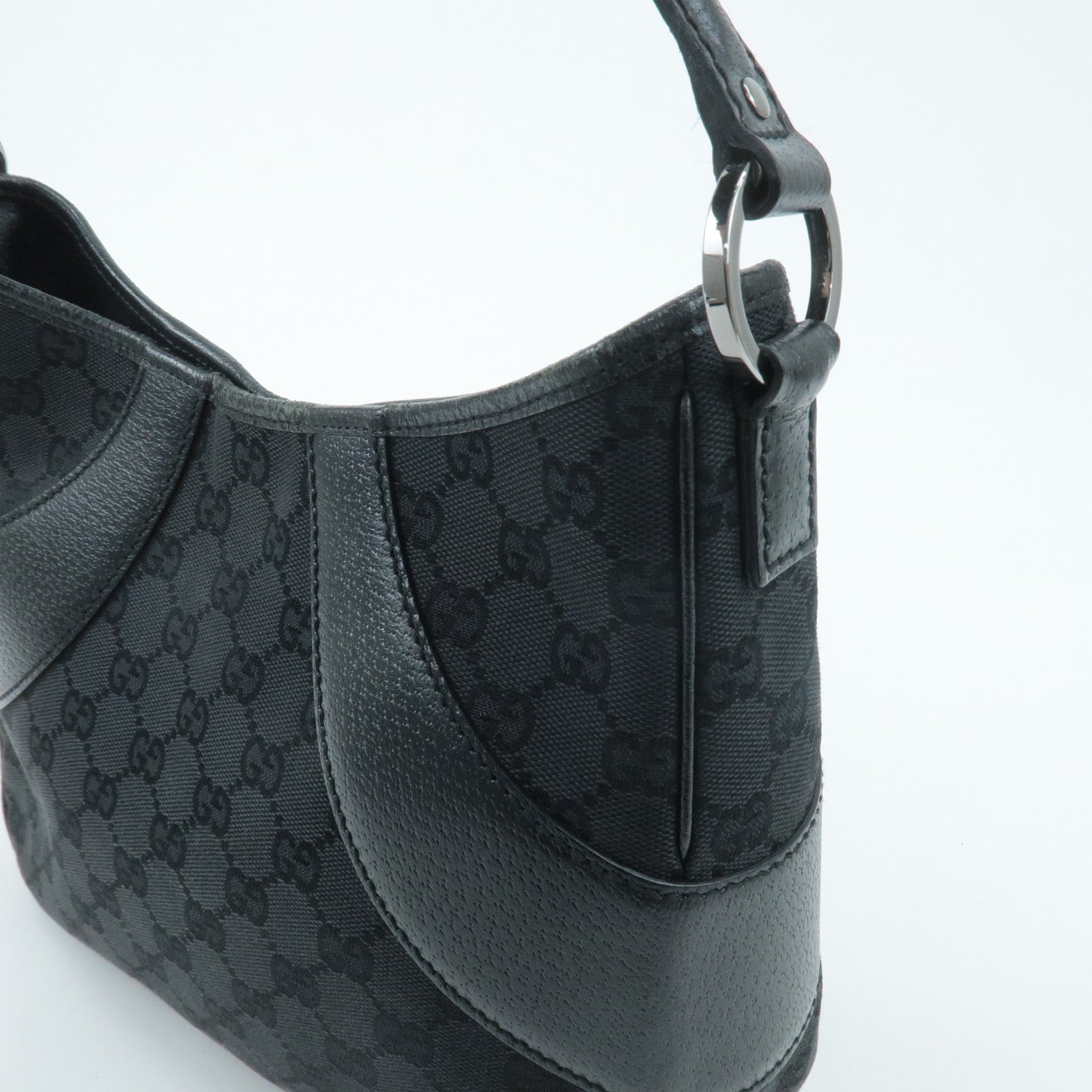 GUCCI GG Canvas Leather Shoulder Bag Black 113012 Used