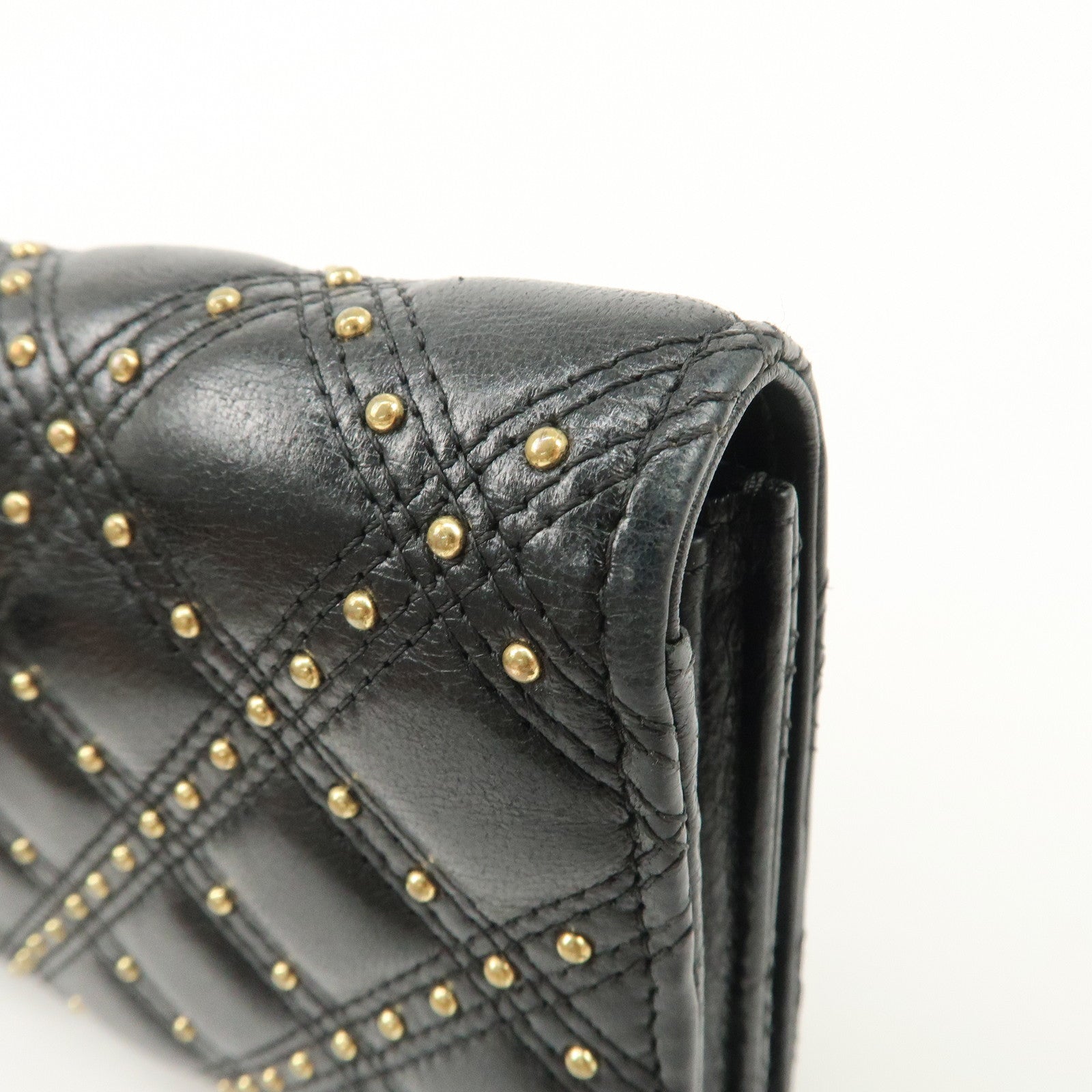 CHANEL Matelasse Lamb Skin Bifold Long Wallet with Studs A70631 Used