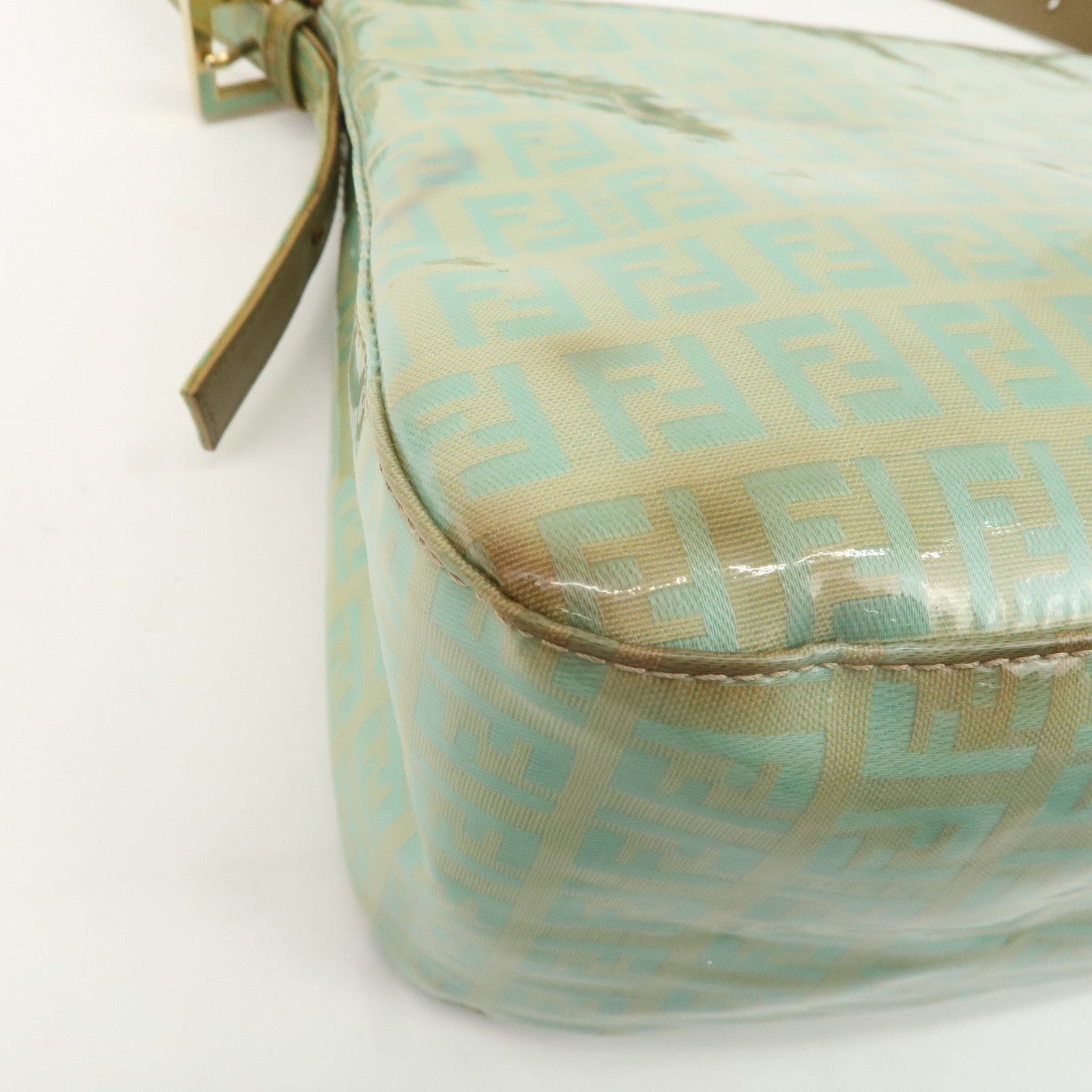 FENDI Zucchino Patent Leather Shoulder bag Beige Light Green Used