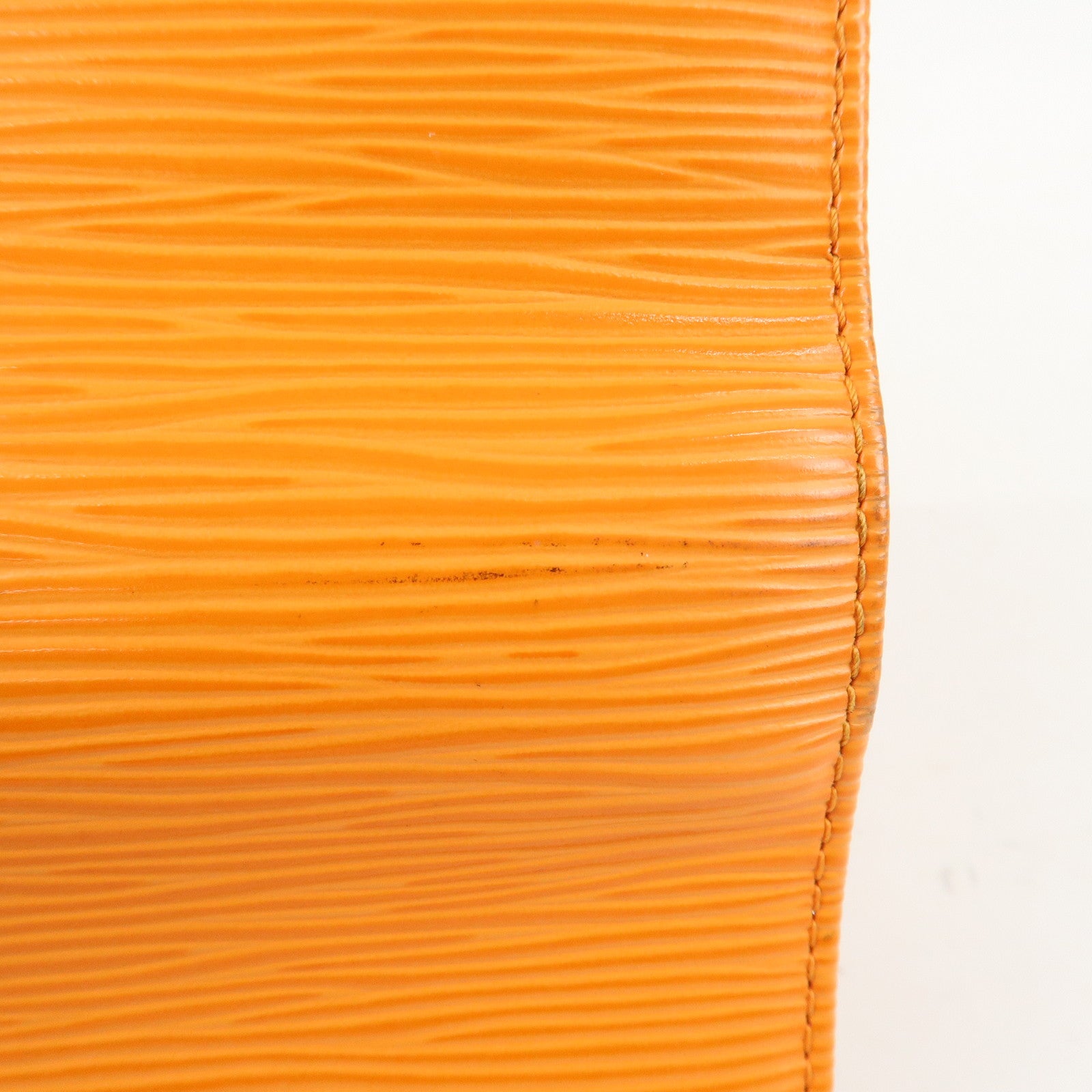 Louis Vuitton Epi Porte Tresor International Mandarin M6338H Used