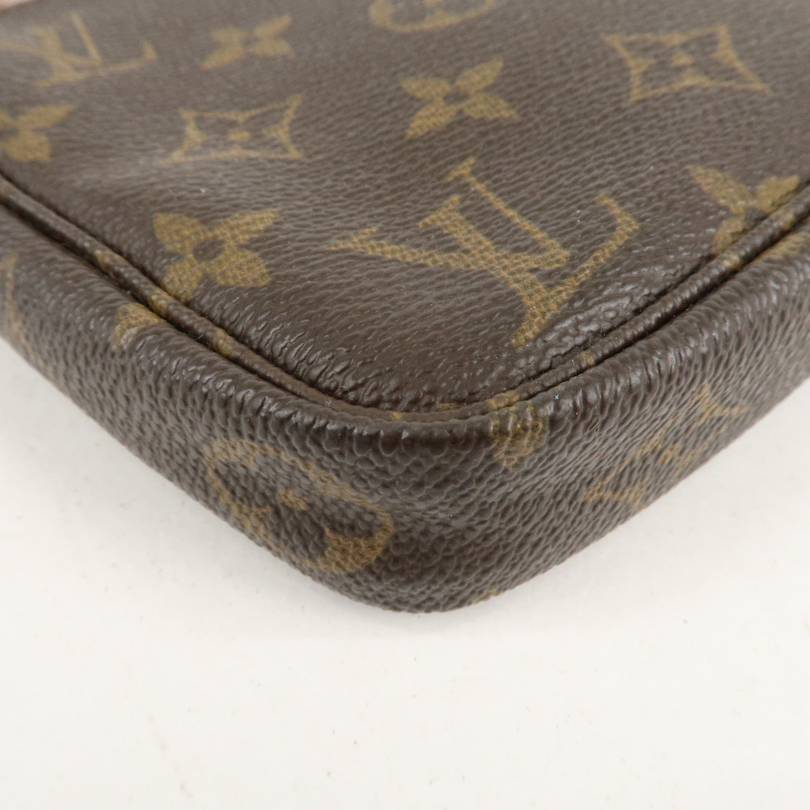 Louis Vuitton Monogram Pochette Accessoires Pouch M51980 Used