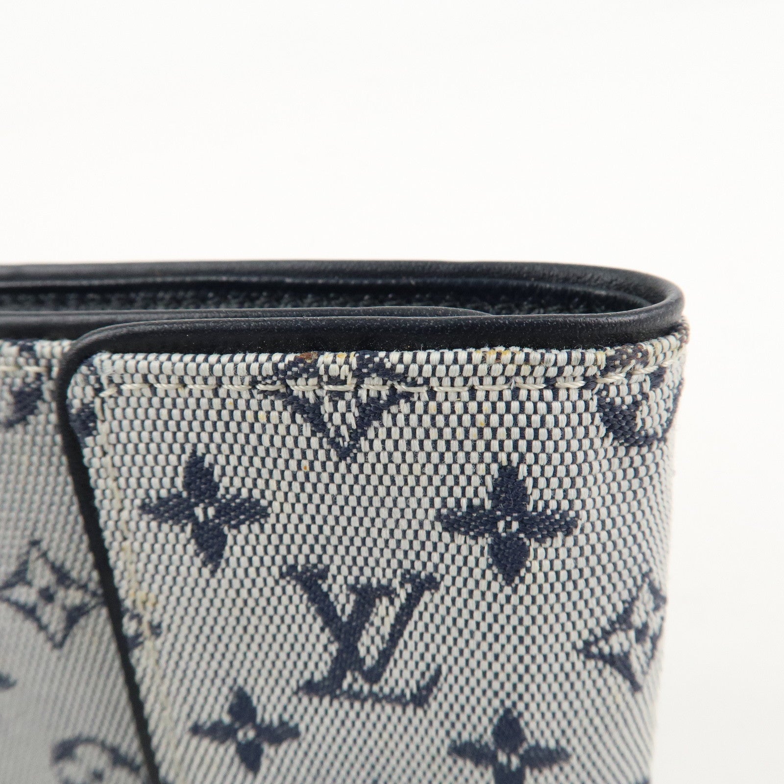 Louis Vuitton Monogram Porte Billet Carte Credit Monnaie M92239 Used