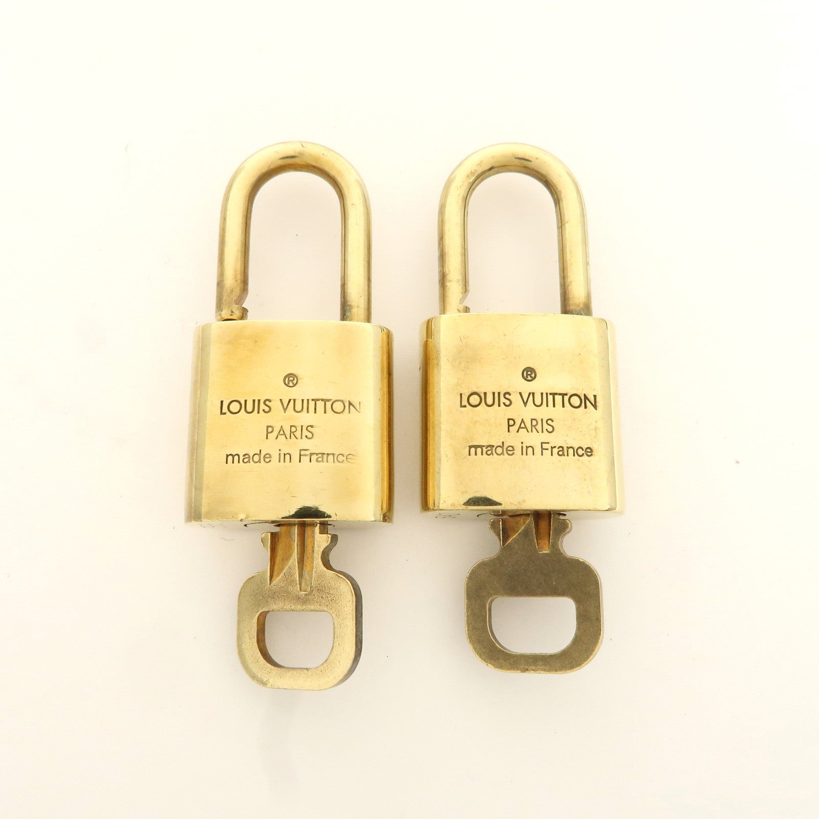 Louis Vuitton Set of 10 Lock & Key Cadena Key Lock Used