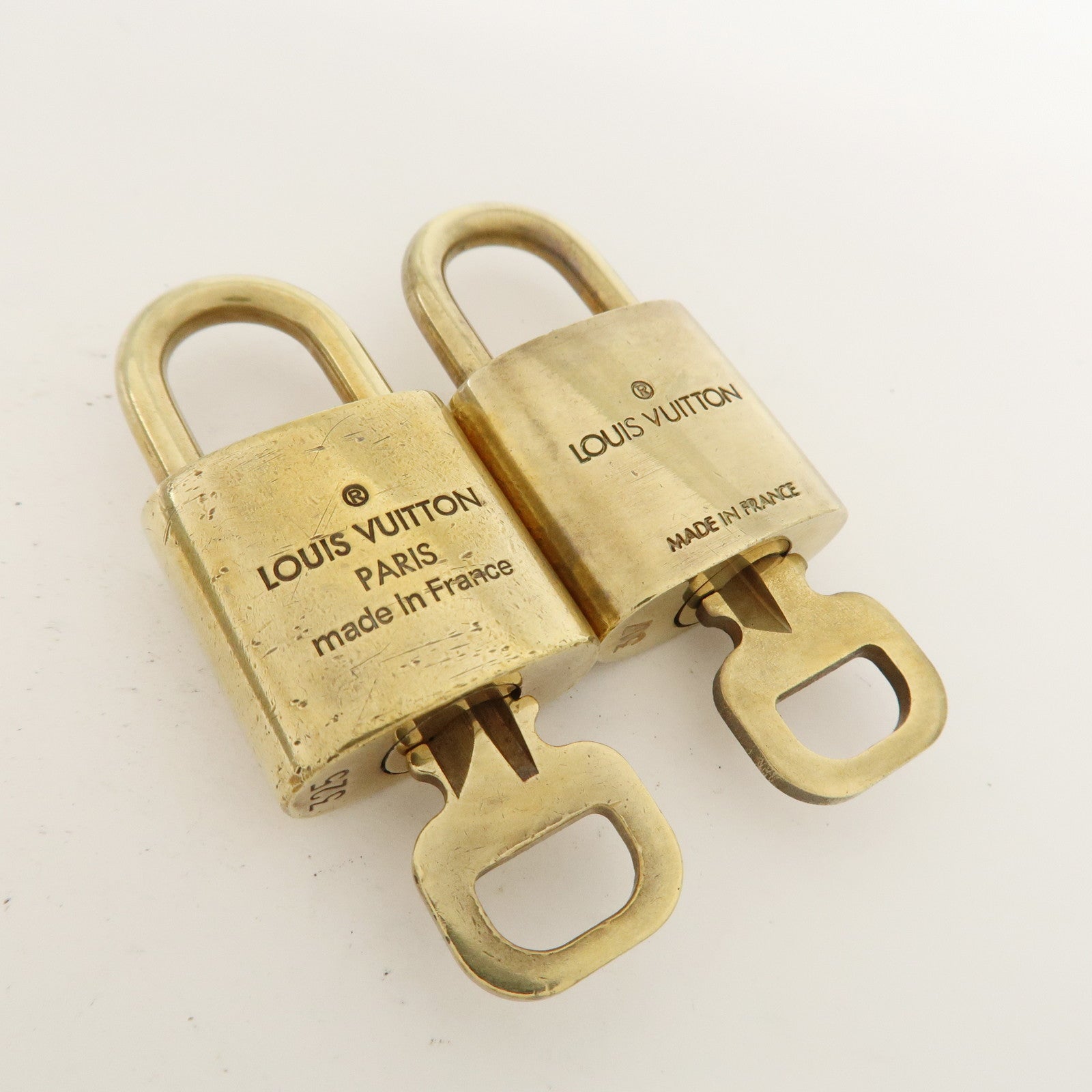 Louis Vuitton Set of 10 Lock & Key Cadena Key Lock Metal Gold Used