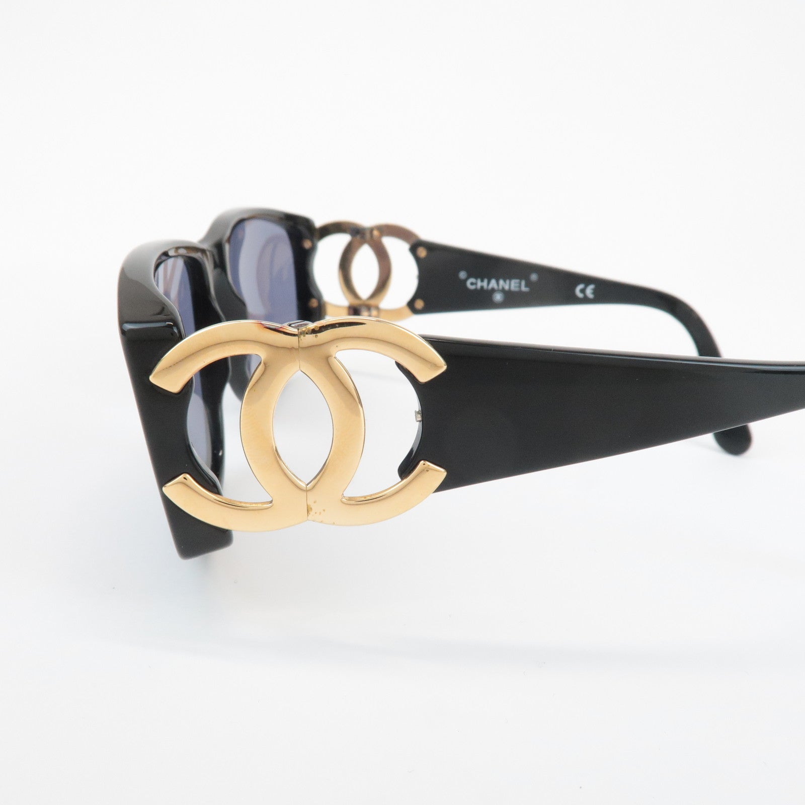 CHANEL COCO Mark Plastic Sunglasses Black Gold 02461 94305 Used