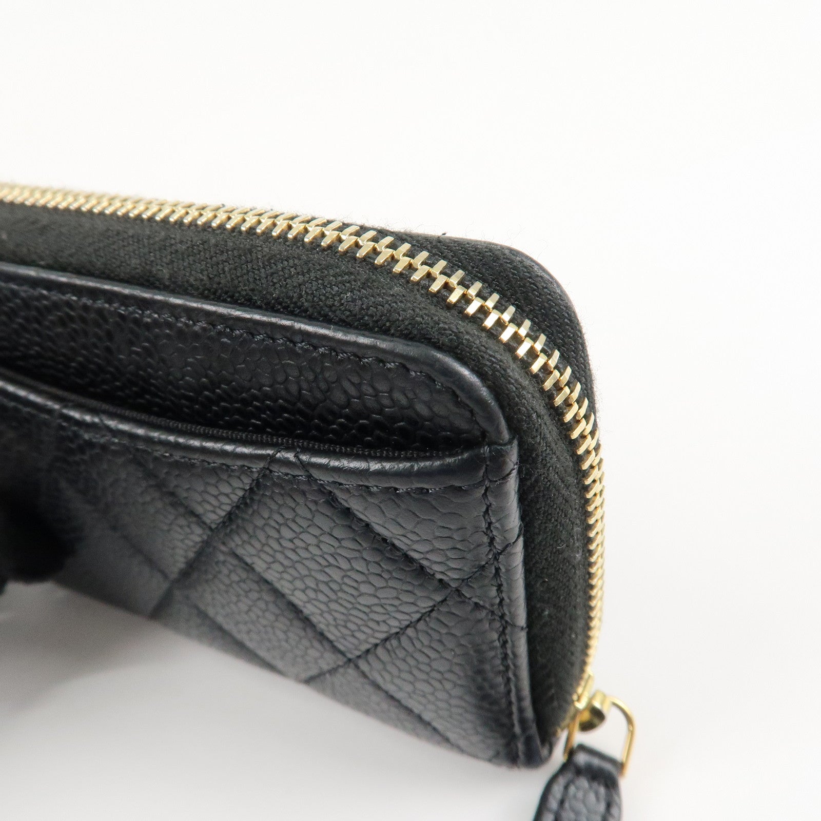 CHANEL Matelasse Caviar Skin Zipper Around Coin Case Black AP0216 Used