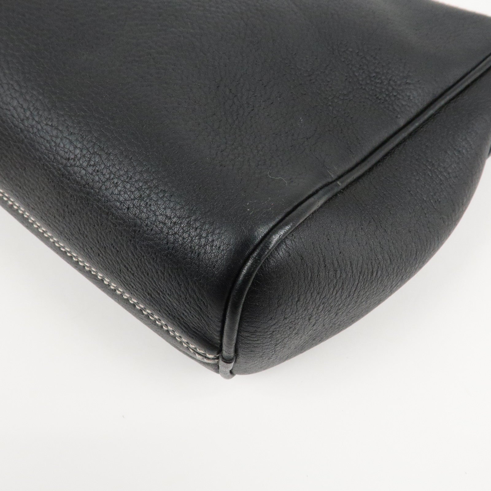 Salvatore Ferragamo Gancini Leather Shoulder Bag AF-21 3754 Used