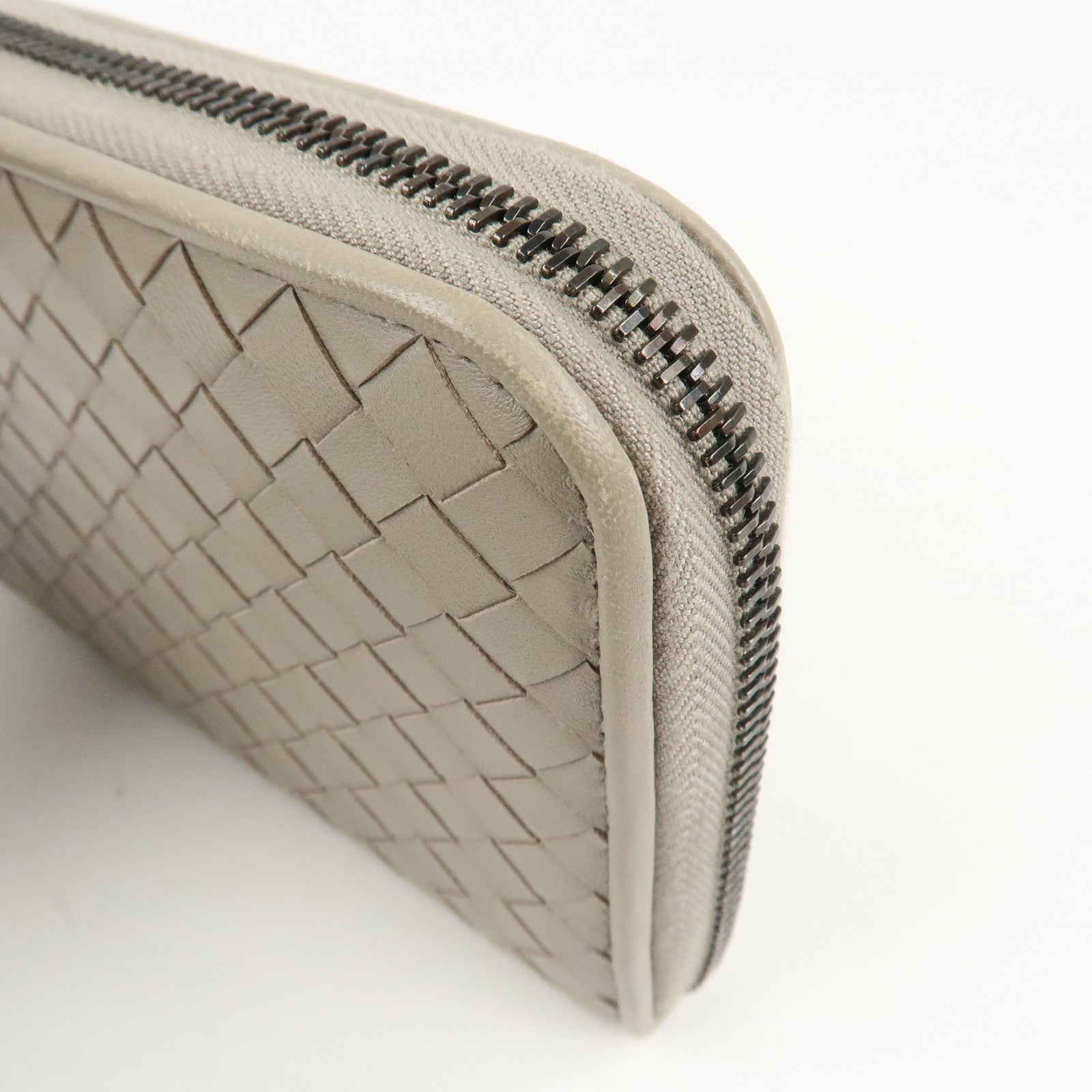 BOTTEGA VENETA Intrecciato Leather Round Zipper Long Wallet Gray Used
