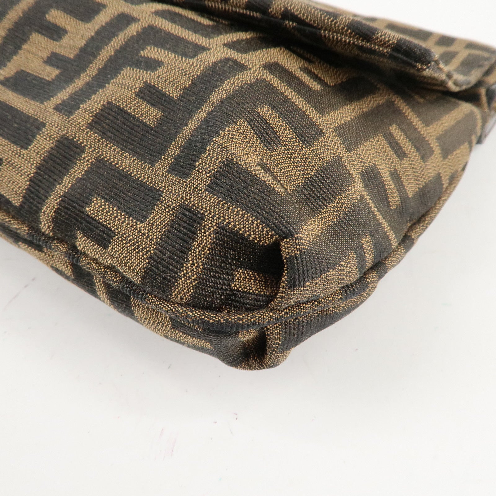 FENDI Zucca Canvas Patent Shoulder Bag Brown Black 8BT163 Used