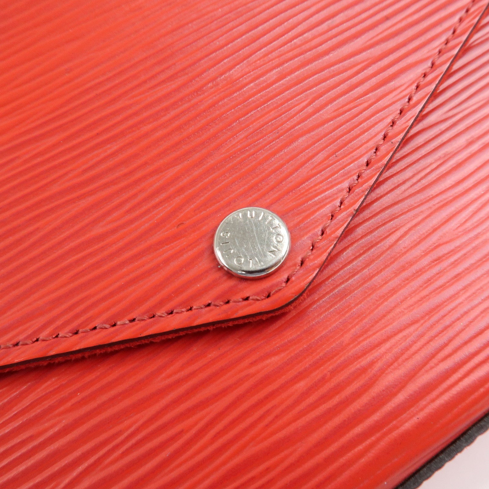 Louis Vuitton Epi Pochette Felicie Chain Shoulder Bag M68629 Used