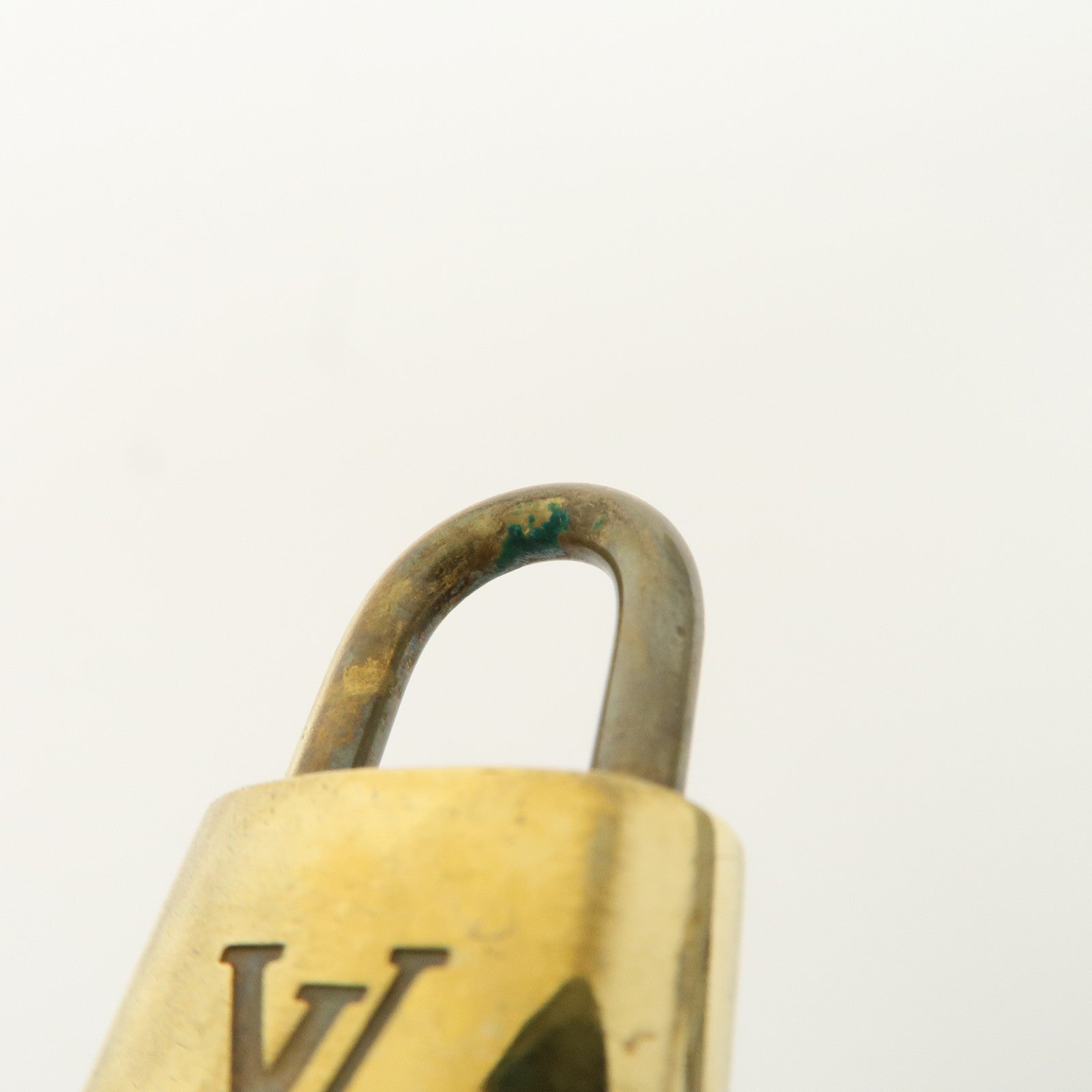Louis Vuitton Set of 10 Lock & Key Cadena Key Lock Metal Gold Used