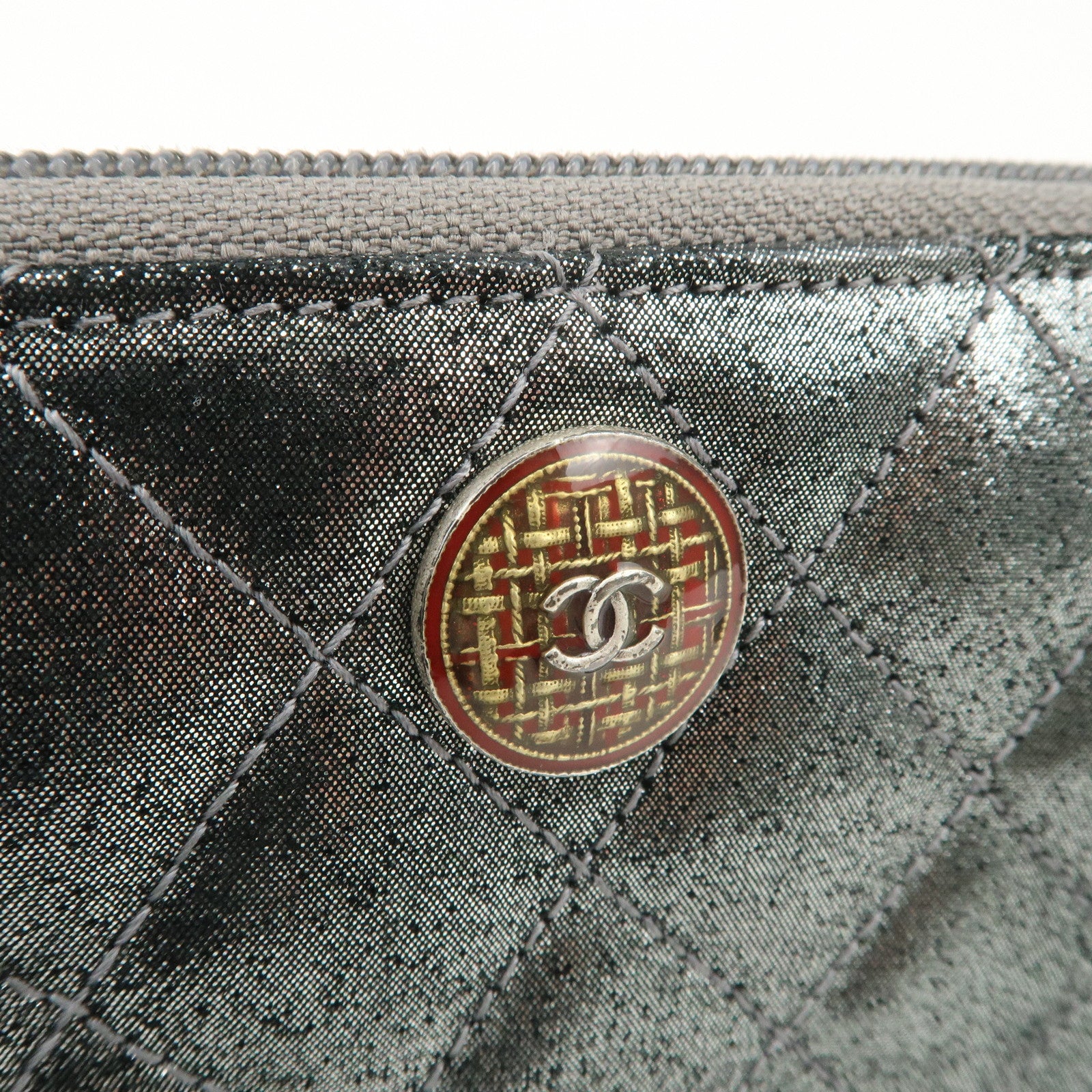 CHANEL Matelasse Glitter Lambskin Round Zipper Long Wallet Used