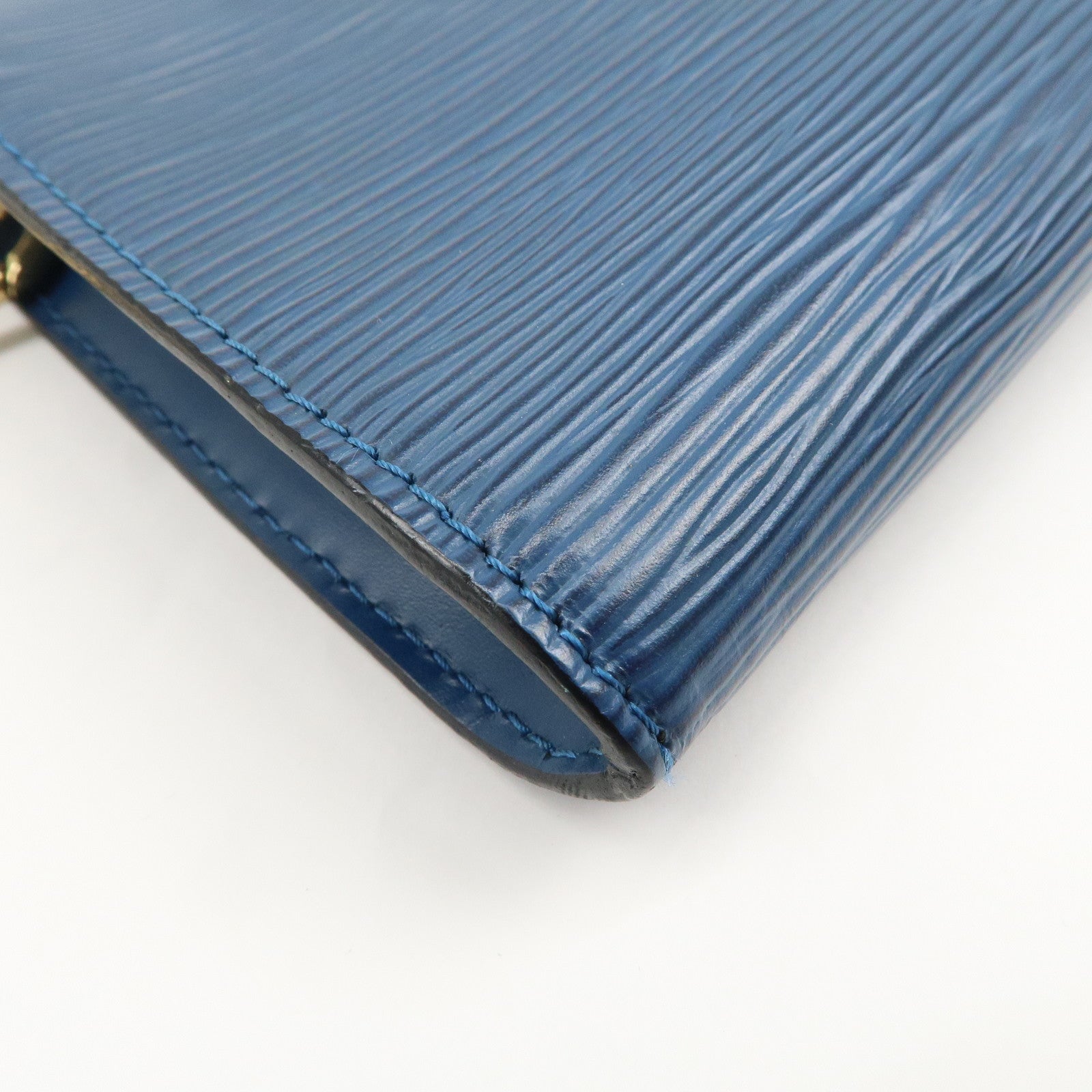 Louis Vuitton Epi Pochette Accessoires Hand Bag Toledo Blue M52947 Used