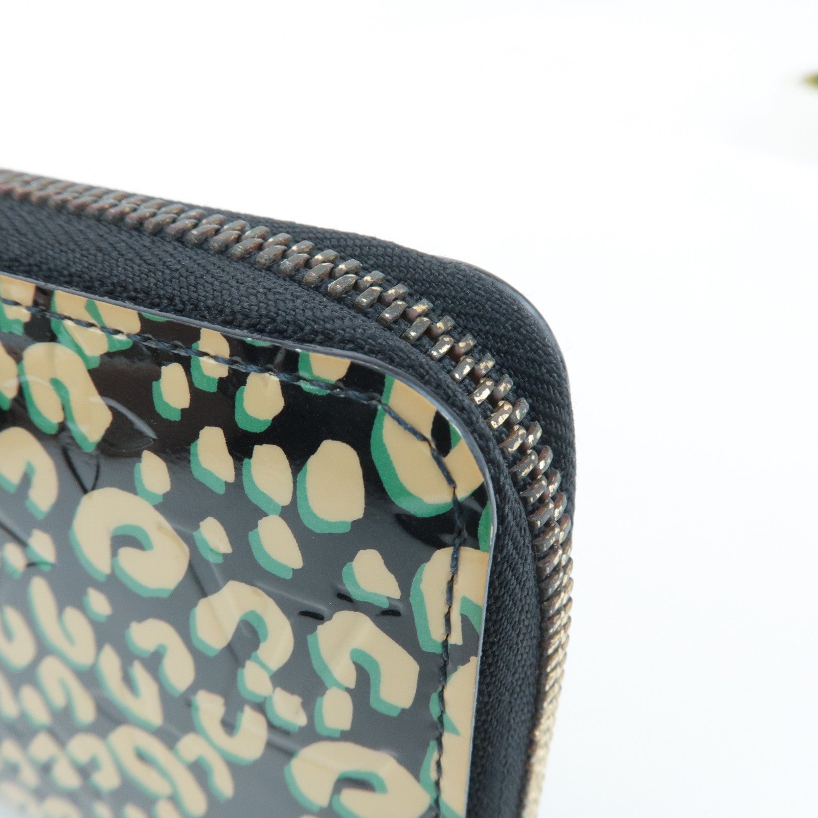 Louis Vuitton Monogram Vernis Zippy Wallet Leopard M91475 Used