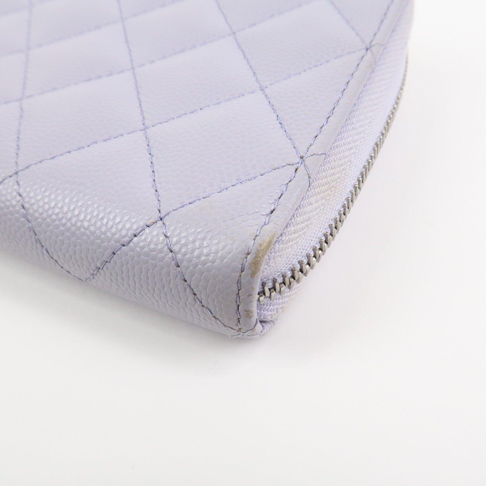 CHANEL Matelasse Caviarskin Round Zippy Wallet Lavender AP0242