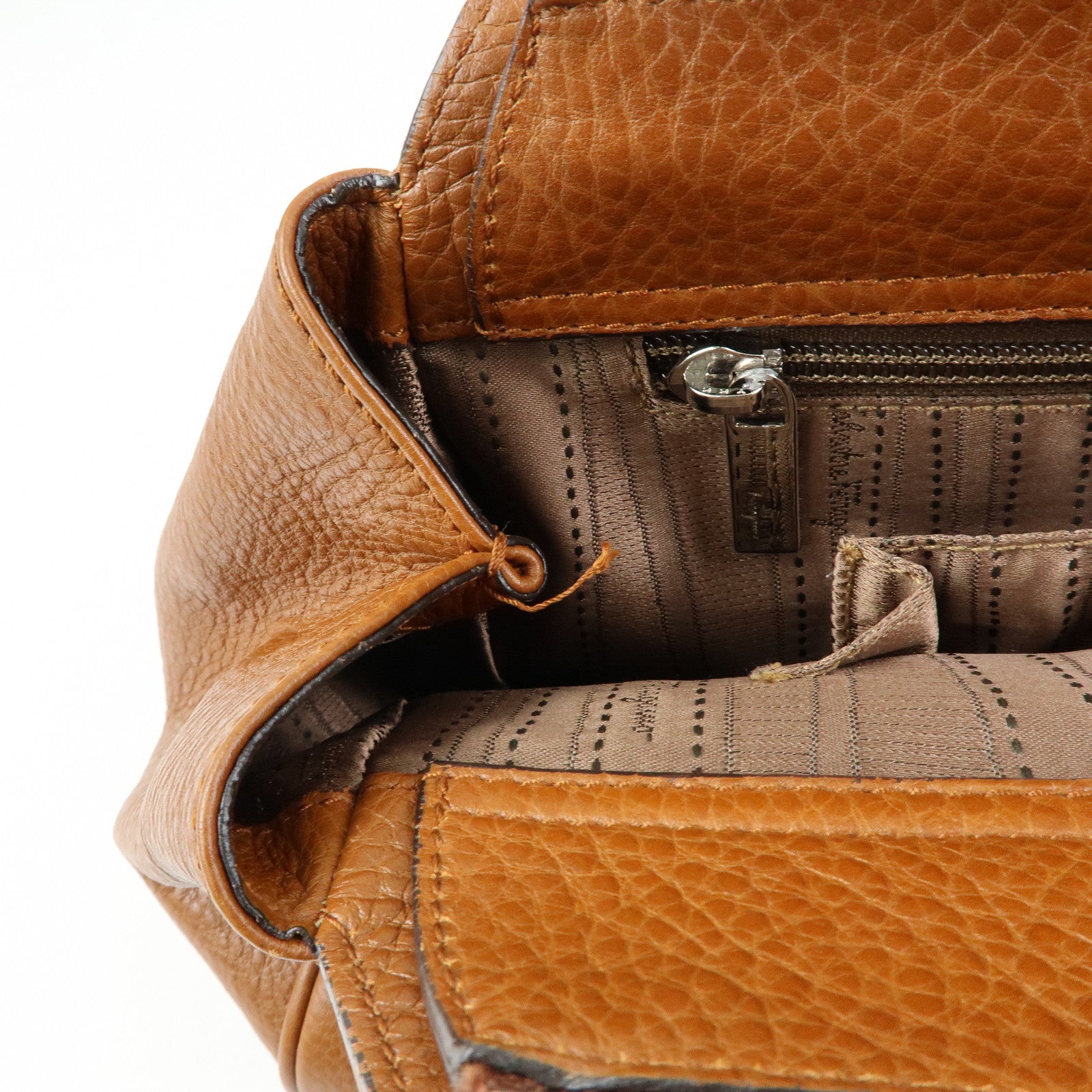 Ferragamo Gancini Leather Pleated Shoulder Bag Hand Bag Brown