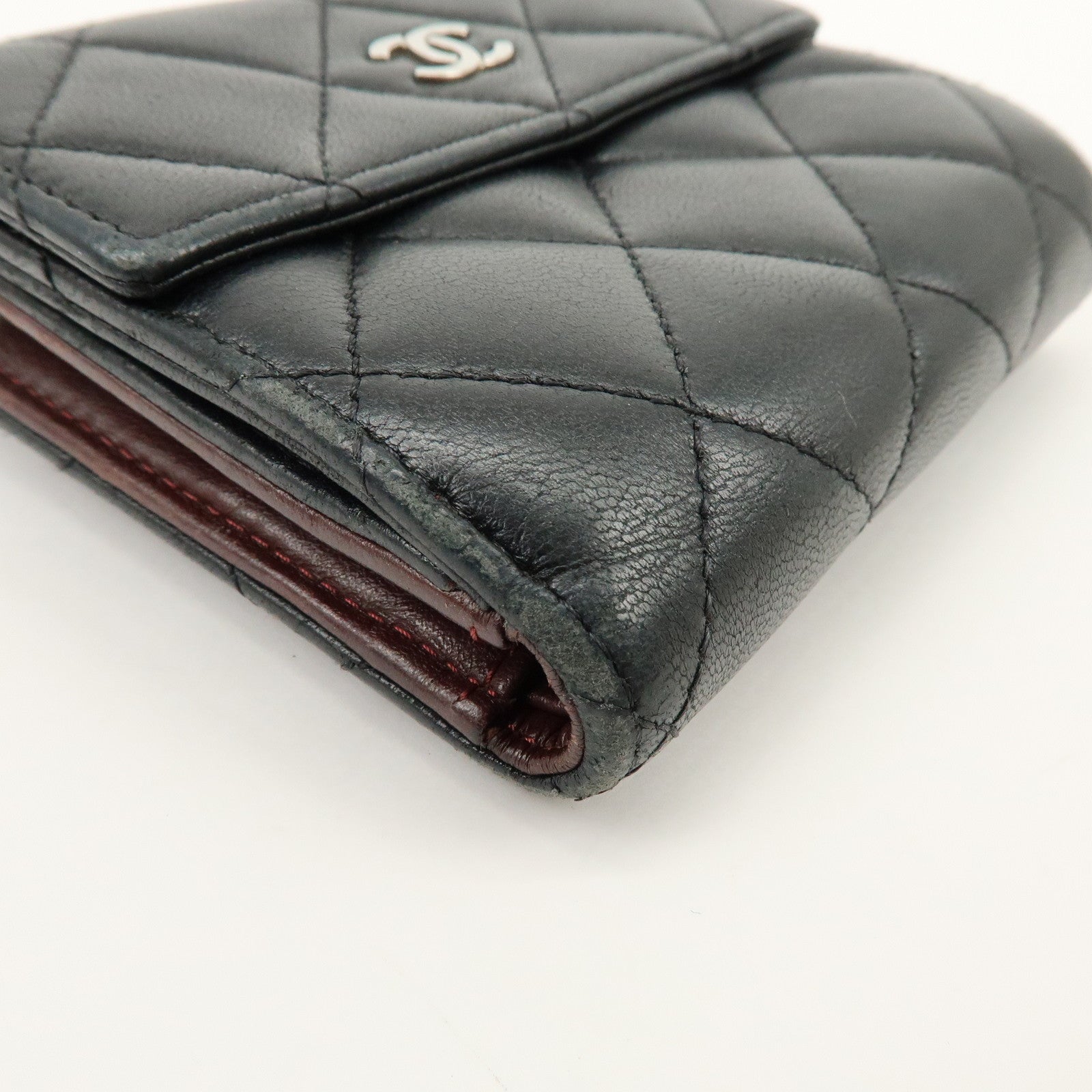 CHANEL Matelasse Lamb Skin Bi-fold Compact Wallet Black A48980