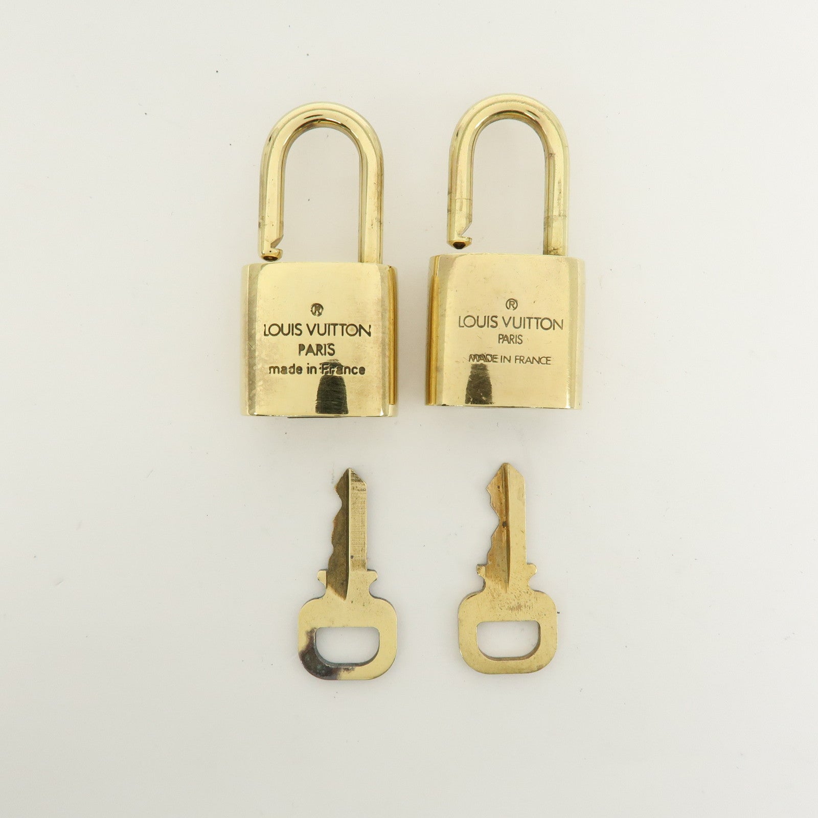Louis Vuitton Set of 10 Lock & Key Cadena Key Lock Used