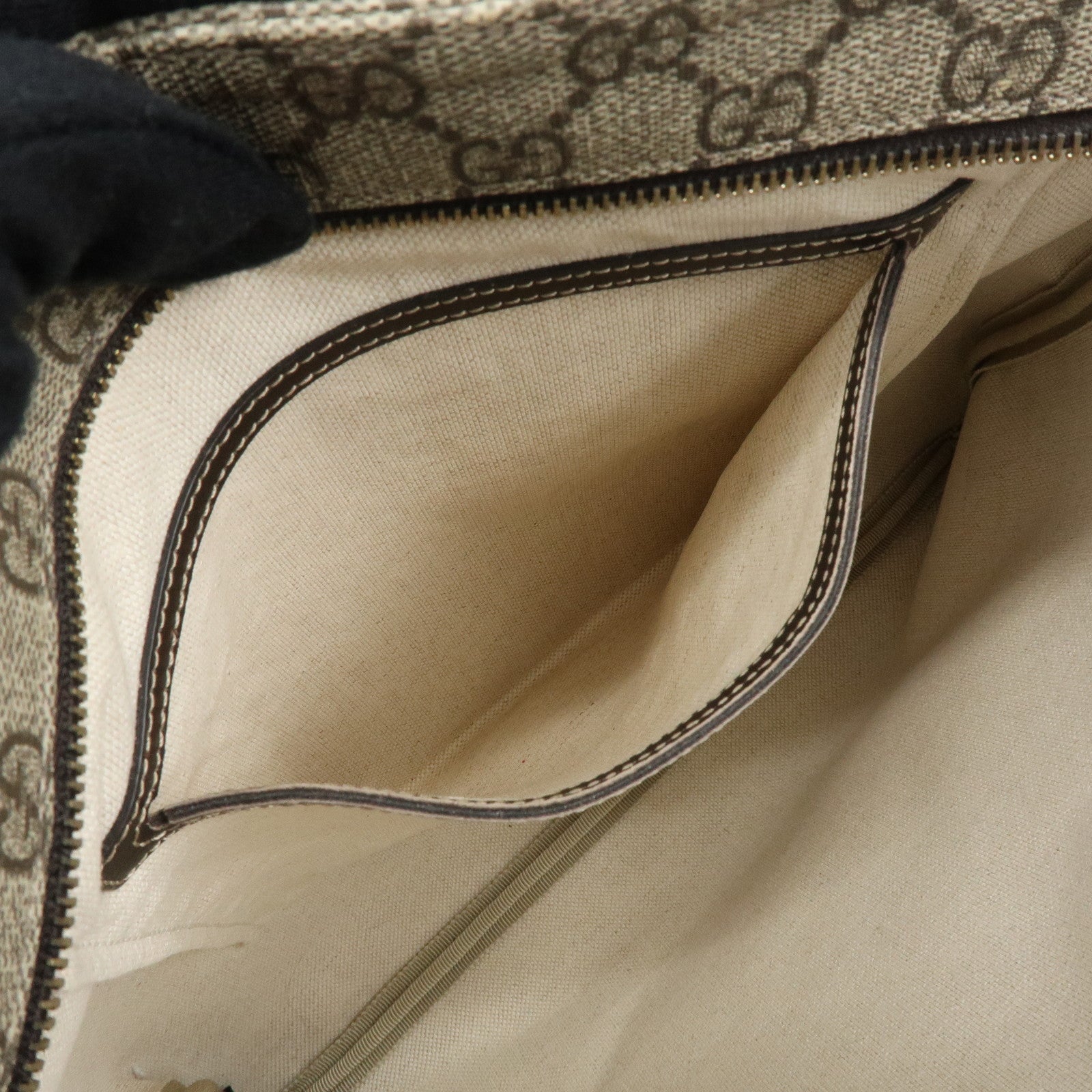 GUCCI GG Supreme Leather Shoulder Bag Crossbody Bag Beige 201446