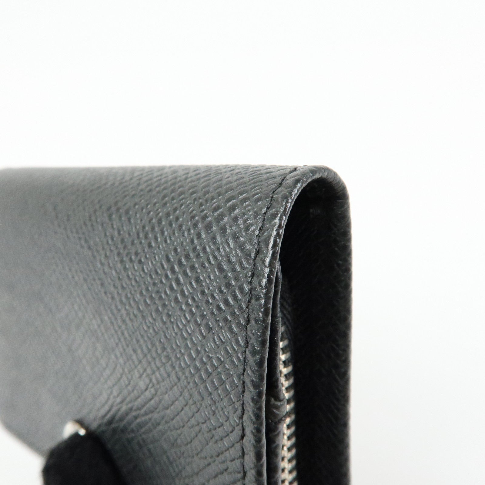 Louis Vuitton Taiga Porte Monnaie Sergei Coin Case Black M32562