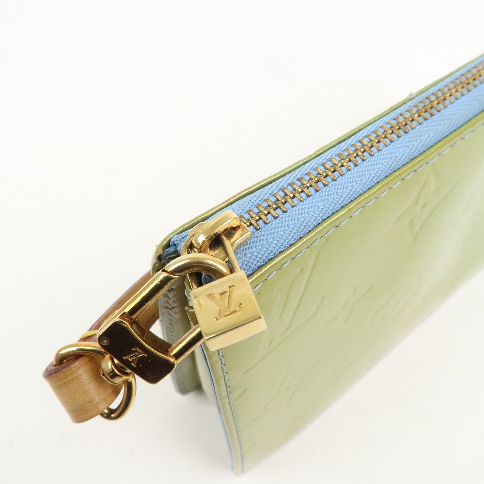 Louis Vuitton Monogram Vernis Lexington Hand Bag Baby Blue M91011