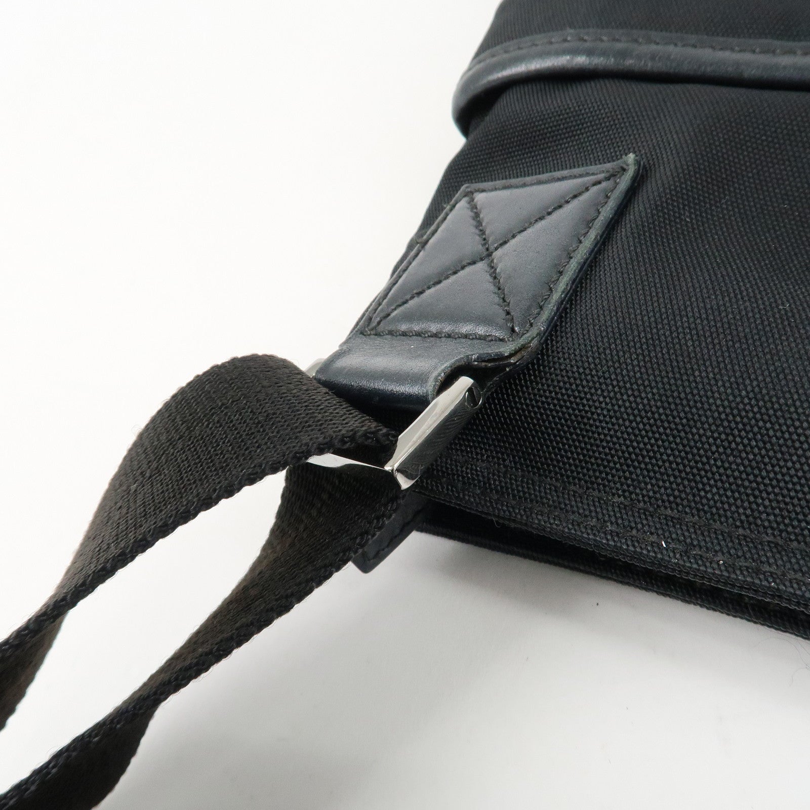 GUCCI Leather Nylon Shoulder Bag Black 141626 Used