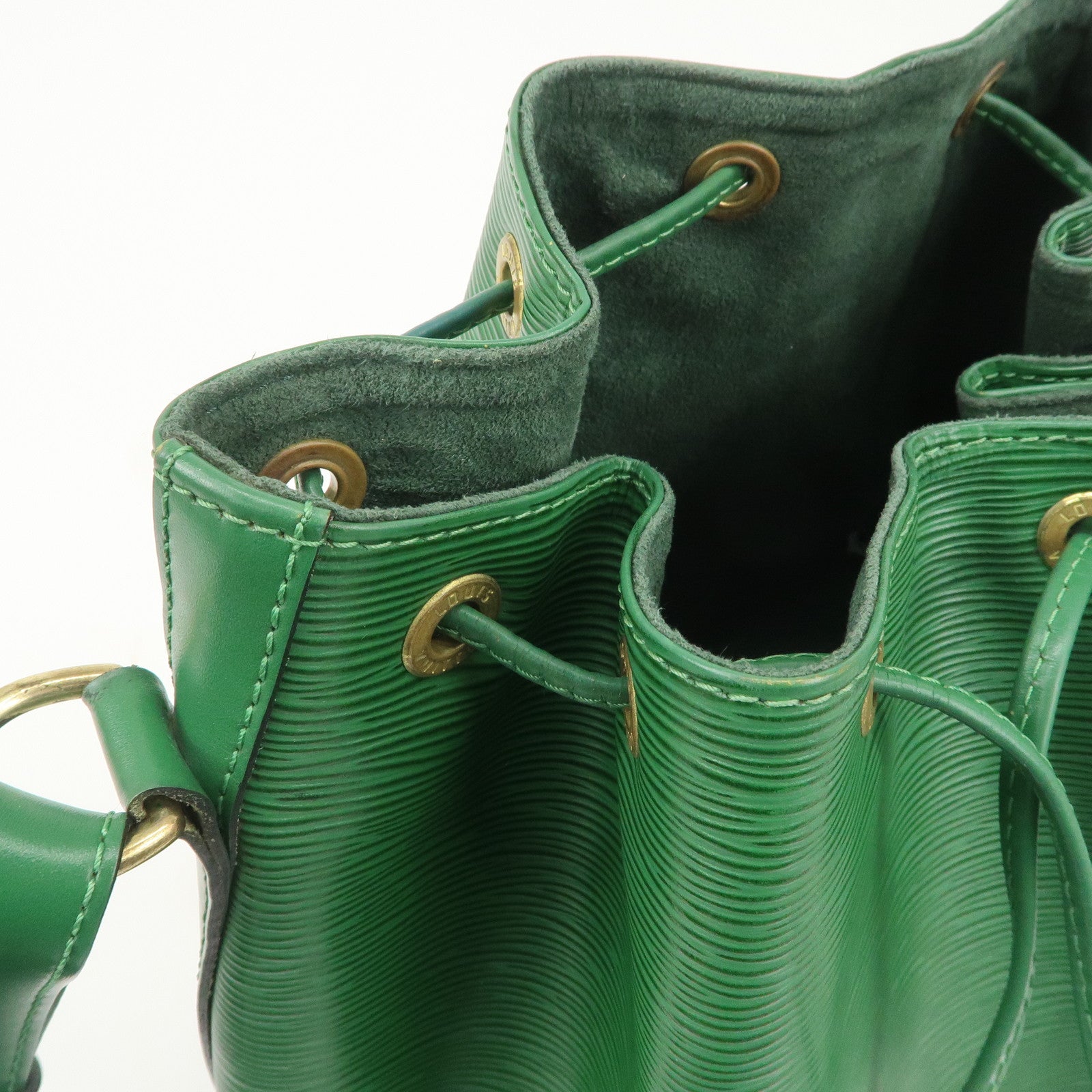 Louis Vuitton Epi Leather Noe Shoulder Bag Borneo Green M44004