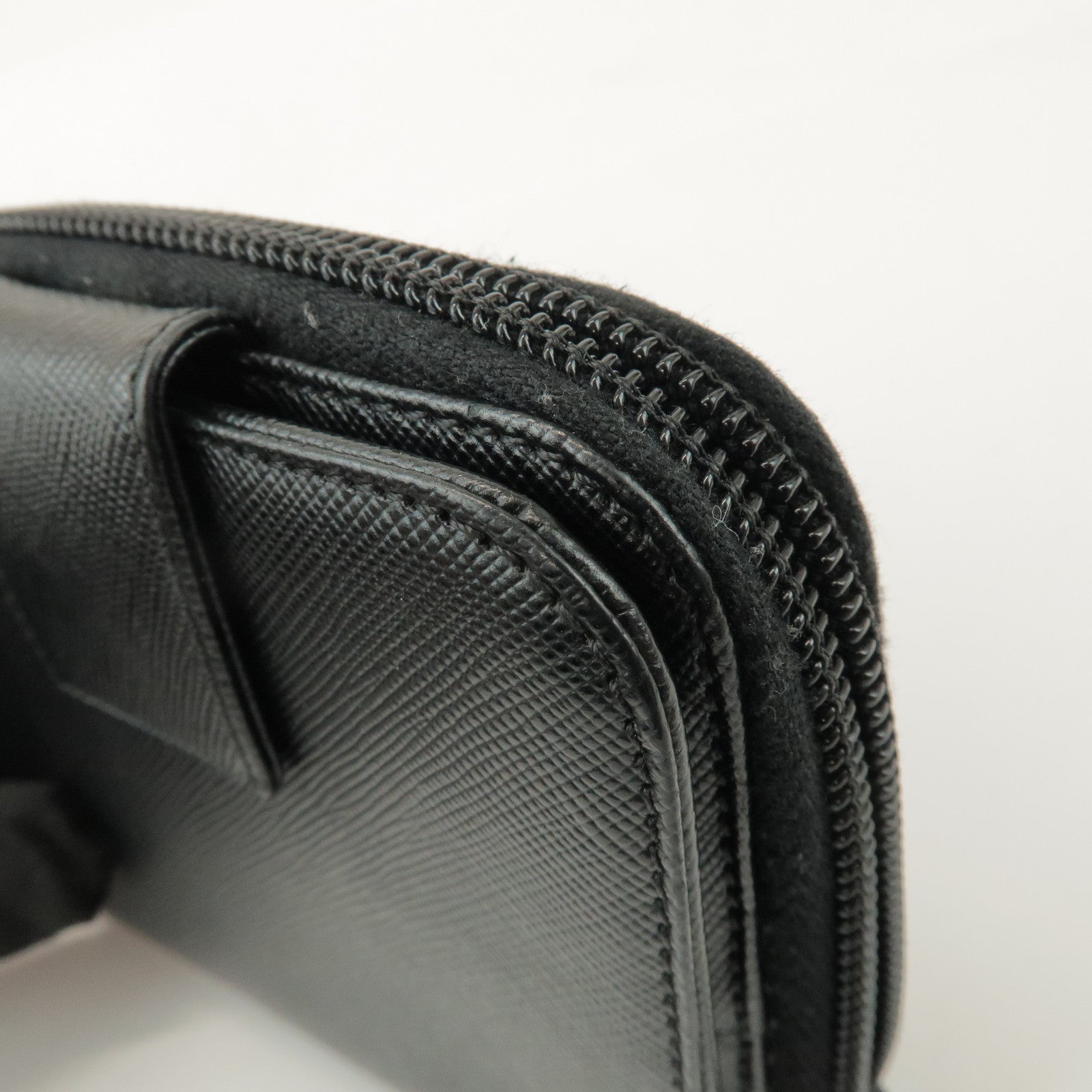 PRADA Logo Leather Round Zippy Bi-fold Wallet Black 1ML522