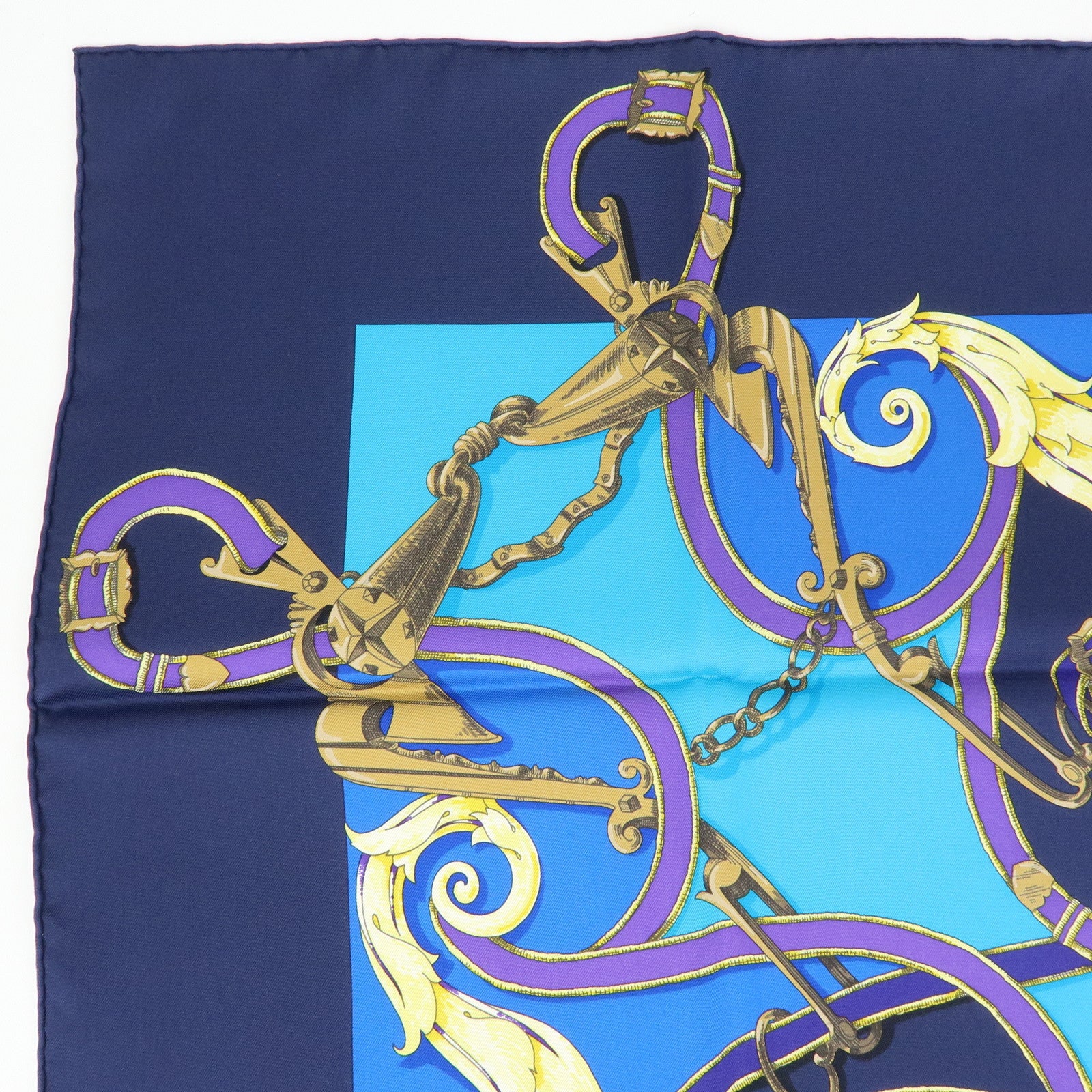 HERMES Carre90 Silk100% L’INSTRVCTION DV ROY Scarf Navy Blue Purple