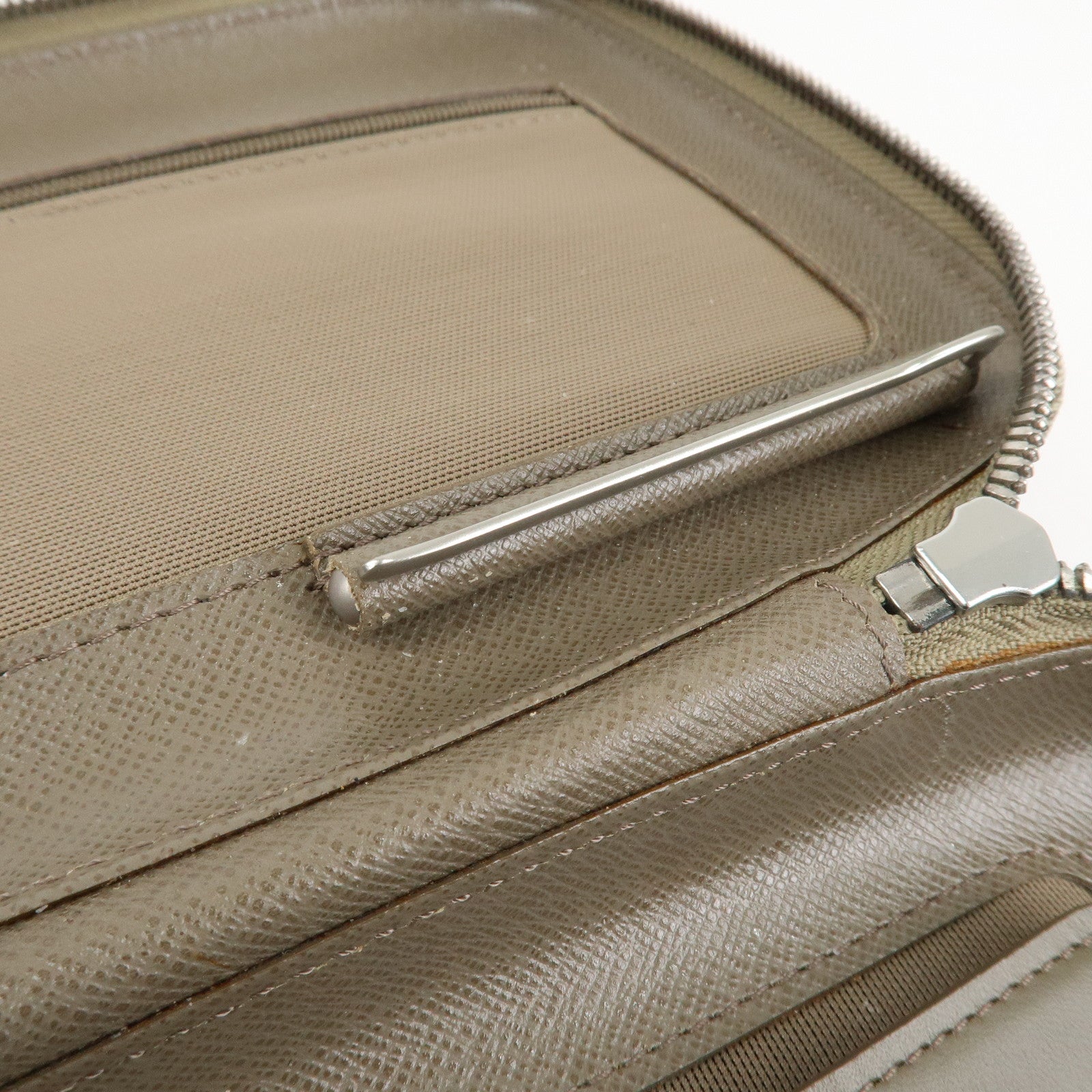 Louis Vuitton Damier Geant Mage Body Bag Silver HDW Terre M93500 Used