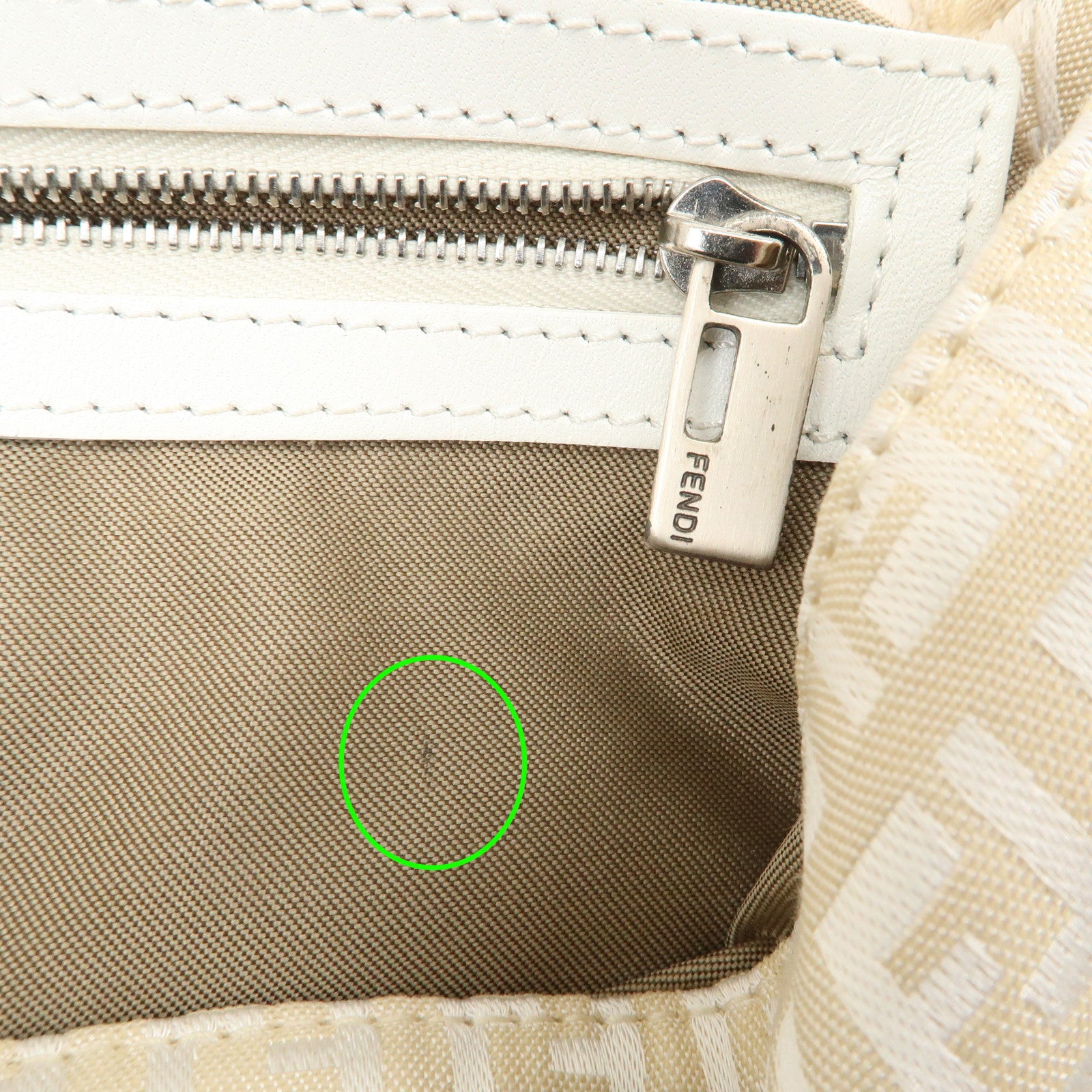 FENDI Mamma Baguette Zucchino Leather Shoulder Bag White 8BR000