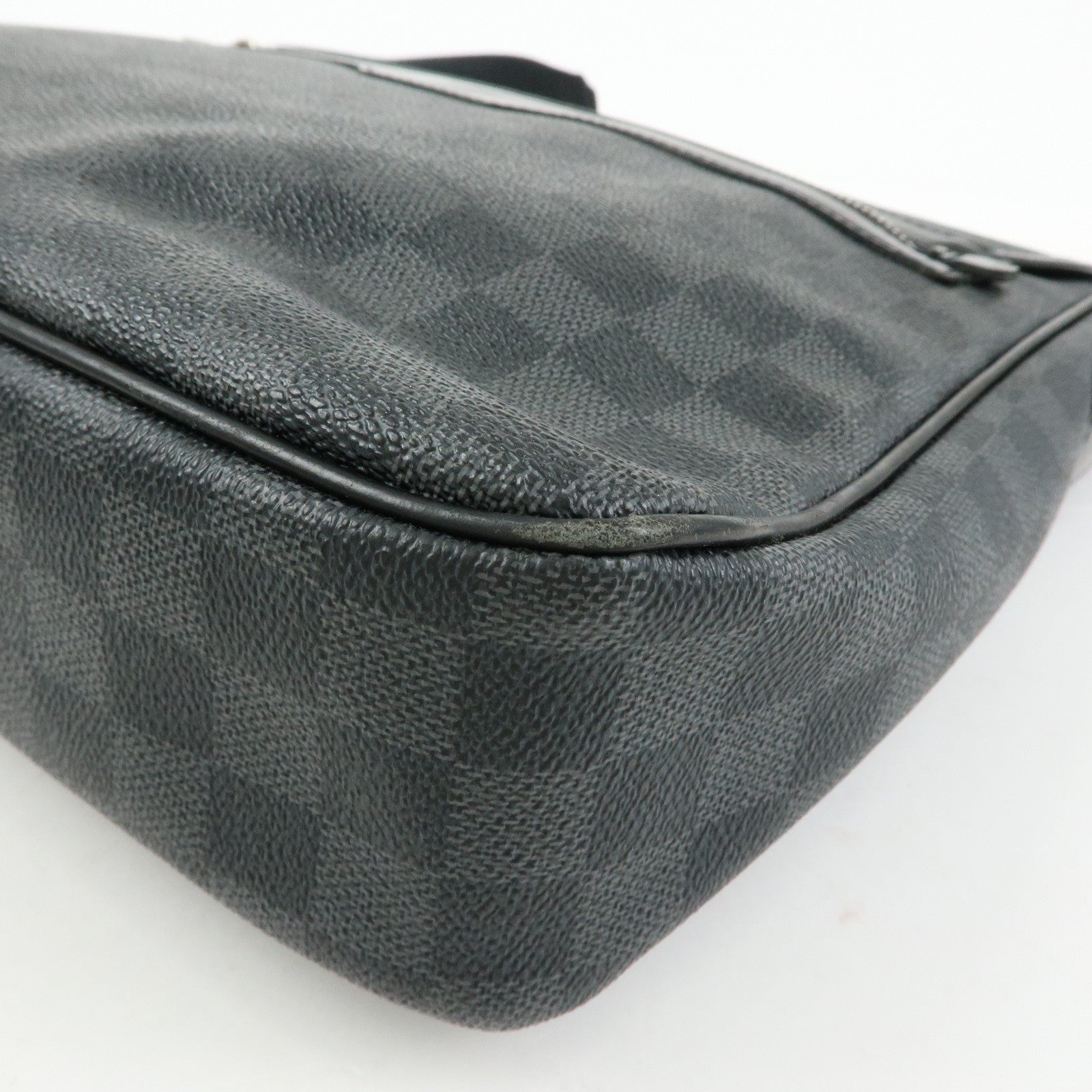 Louis Vuitton Damier Graphite Daniel MM Shoulder Bag N58029
