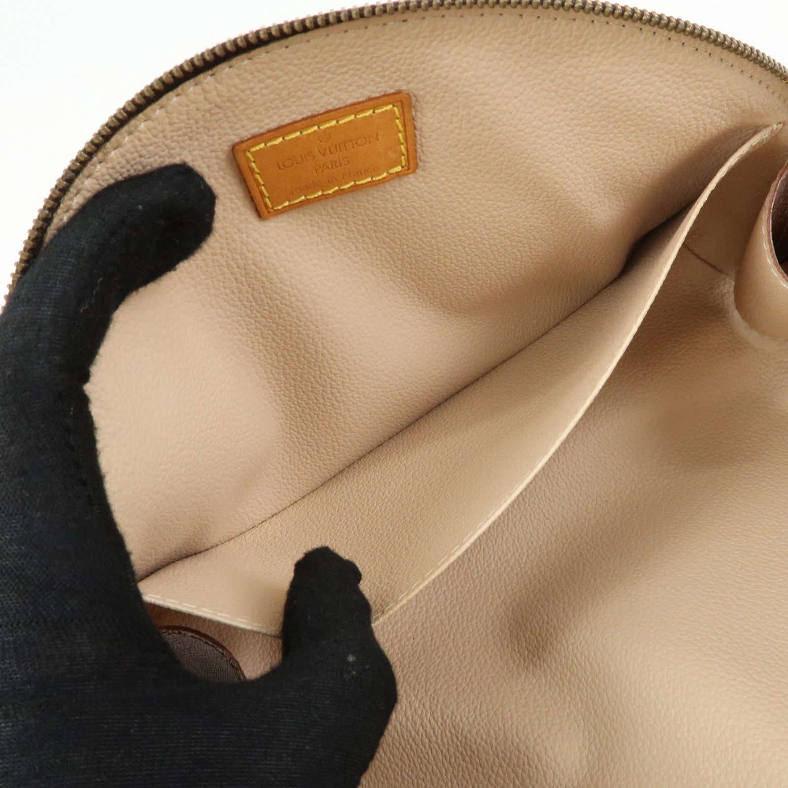 Louis Vuitton Monogram Trousse Demi Ronde Pouch M47520