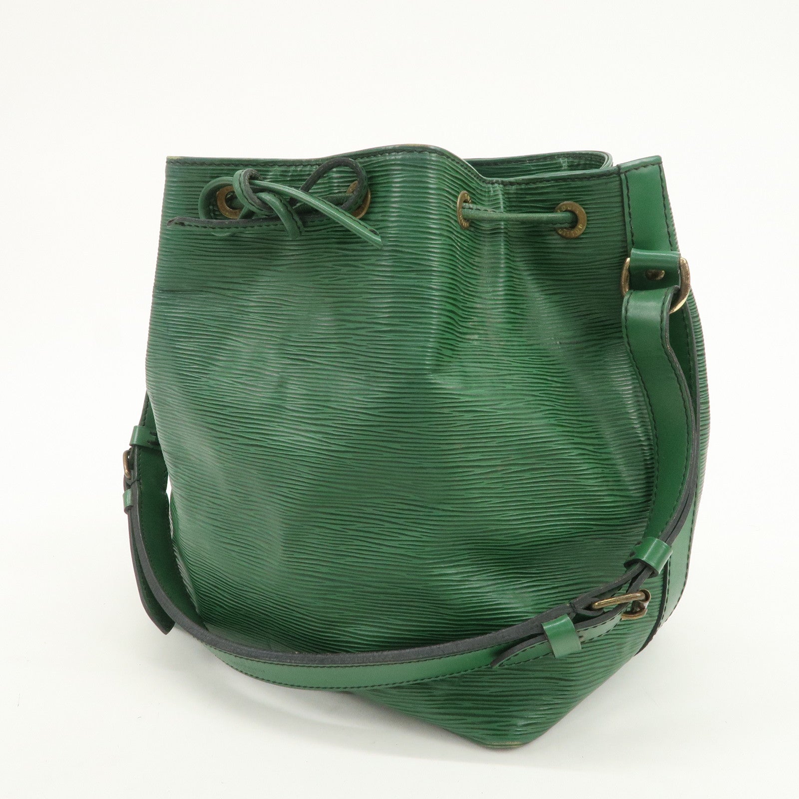 Louis Vuitton Epi Petit Noe Shoulder Bag Borneo Green M44104