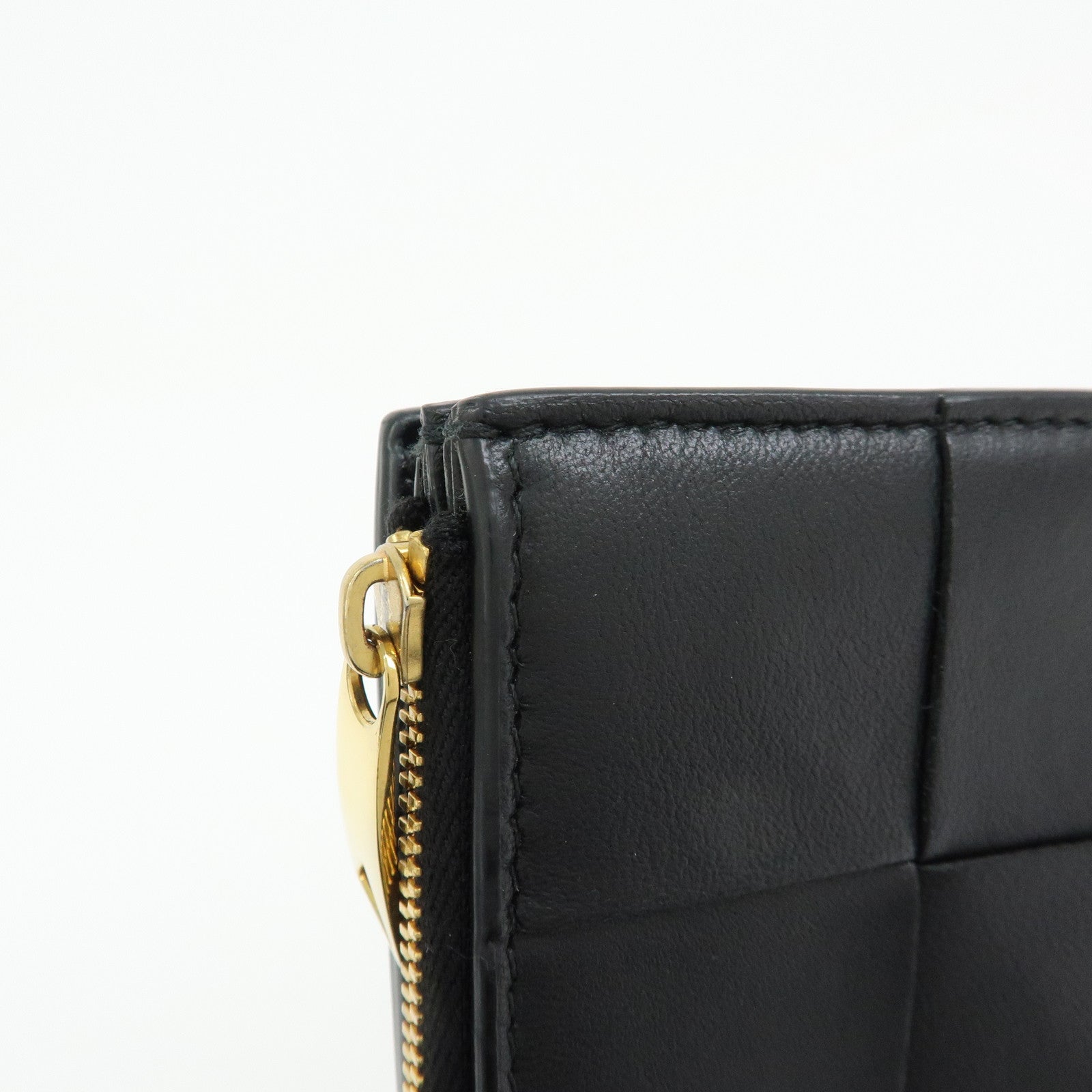 BOTTEGA VENETA Cassette Leather Small Bi-fold Comact Wallet Black