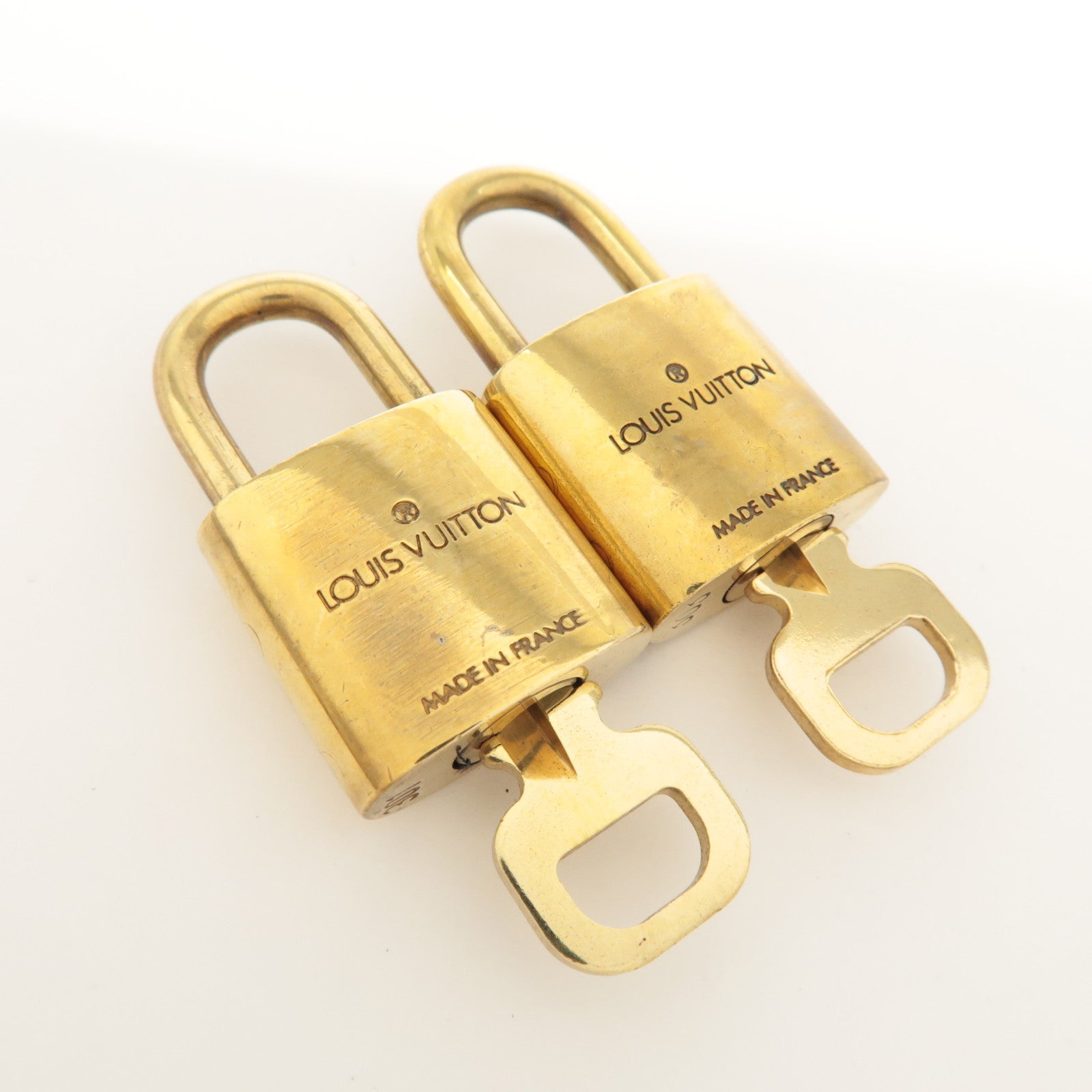 Louis Vuitton Set of 10 Lock & Key Cadena Key Lock Metal Gold Used