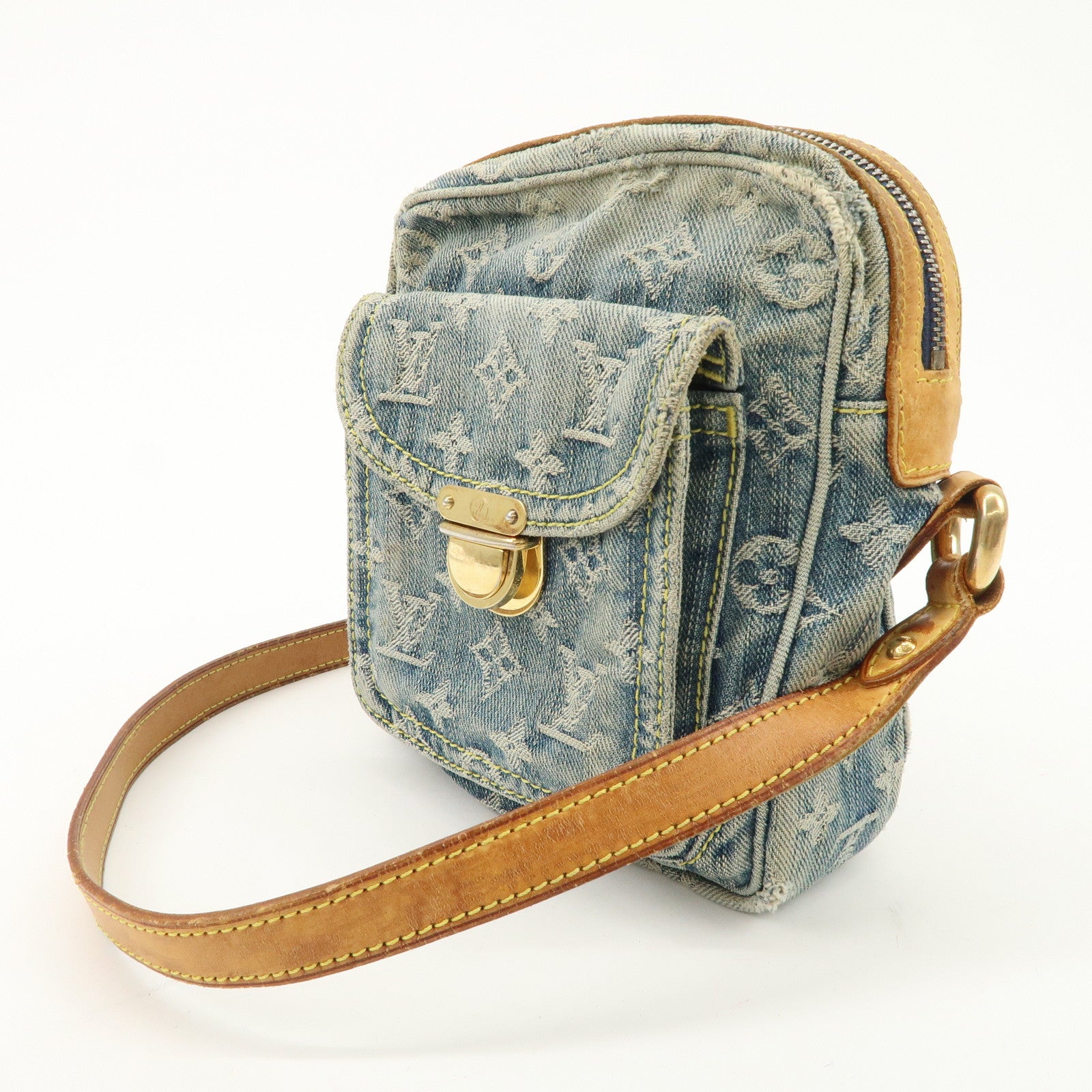 Louis Vuitton Monogram Denim Camera Bag Shoulder Bag Blue M95348